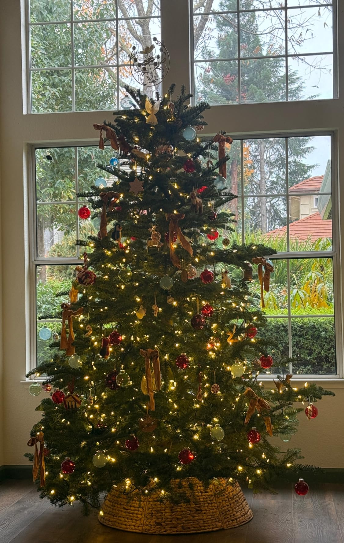 YULETIME 200 Count Warm White LED Christmas Lights, 66 Feet Green Wire UL Certified Commercial Grade Holiday String Light Set (Warm White) customer photo 1