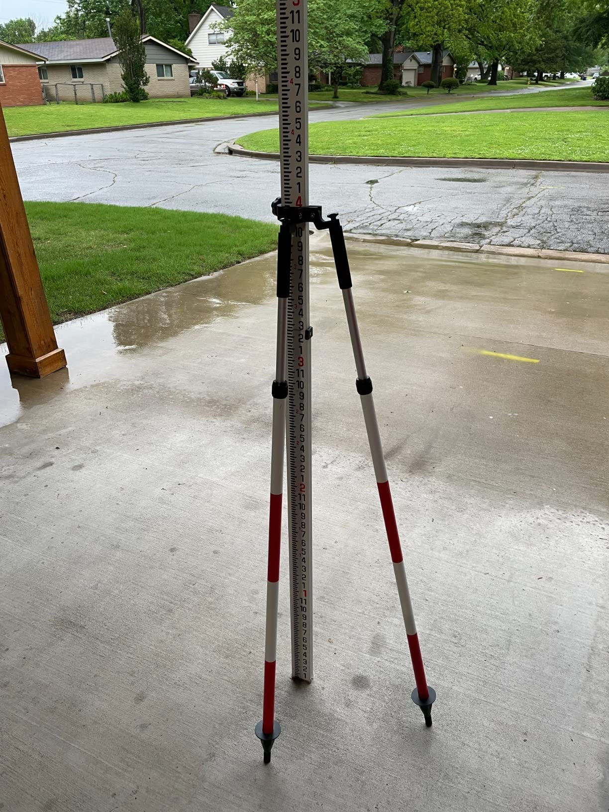 Aluminum Bipod monopod for Leveling Staff and Prism Poles customer photo 2