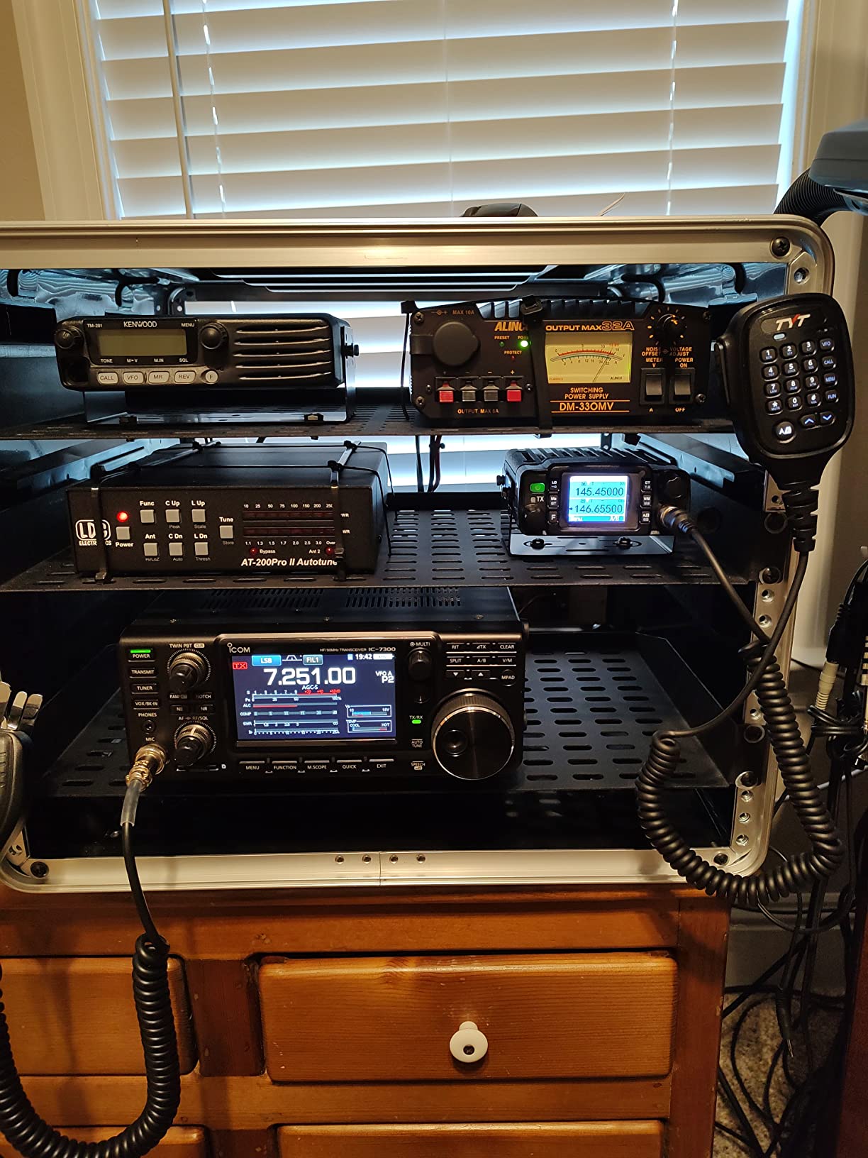 TYT TH-8600 Mini 25 Watt Dual Band Amateur Radio Base, IP67 Waterproof Radio VHF: 144-148mhz (2m) UHF:420-450mhz (70cm) Car Mobile Transceiver with Cable customer photo 1