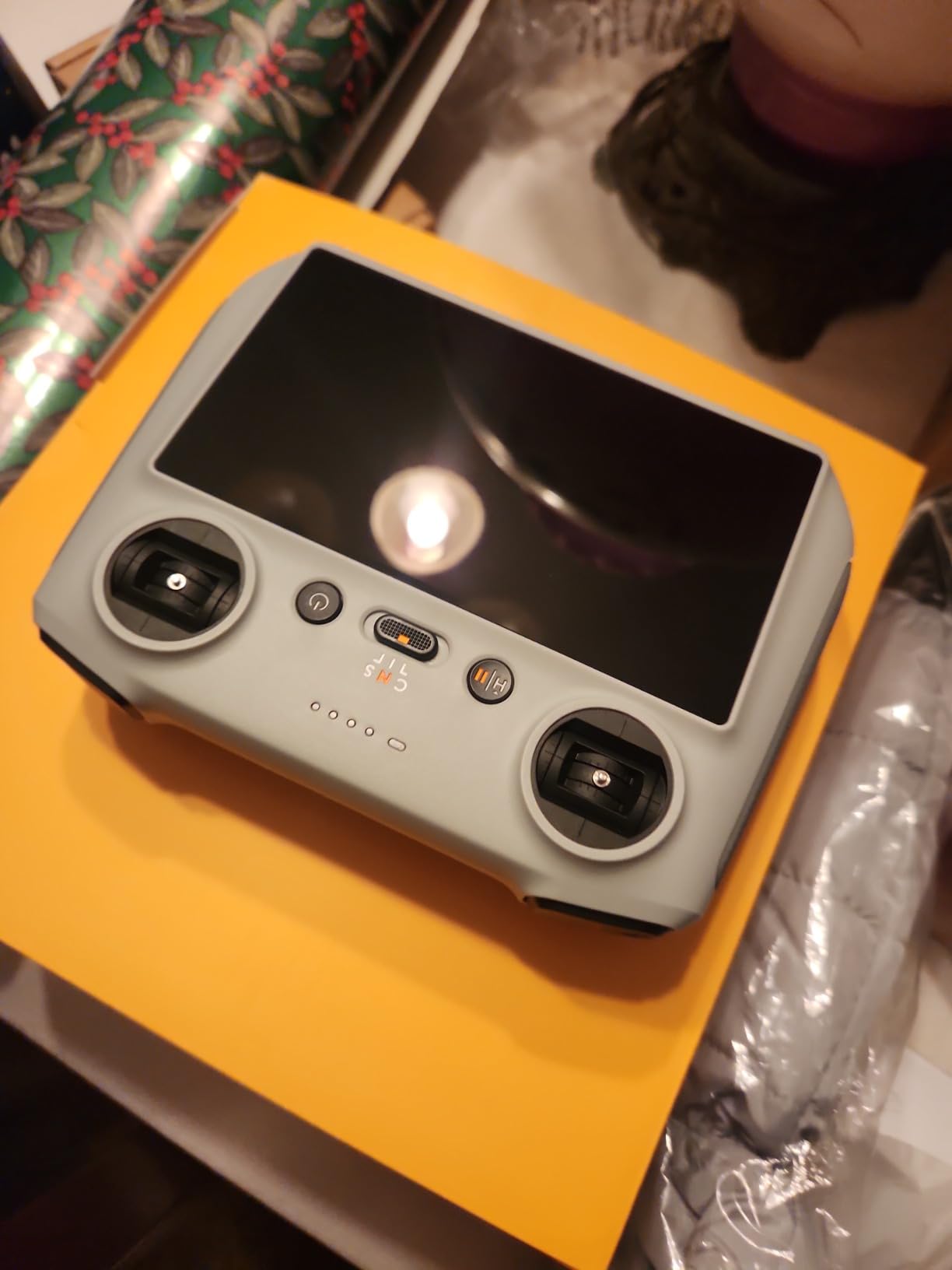 DJI Mavic 4 PRO Drone 6K60 HDR, 100MP, 51-Min Max Flight Time, 18.6-Mile Range, ActiveTrack 360 Subject/Vehicle Tracking, Omnidirectional Avoidance Bundle with 128GB Memory customer photo 1