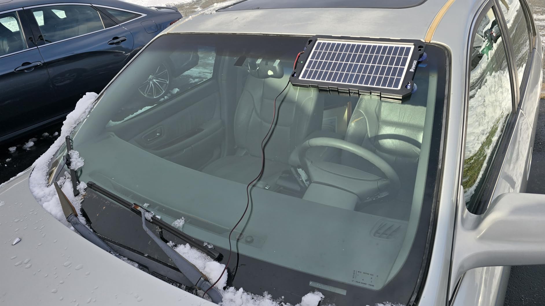 POWOXI Upgraded 7.5W-Solar-Battery-Trickle-Charger-Maintainer-12V Portable Waterproof Solar Panel Trickle Charging Kit for Car, Automotive, Motorcycle, Boat, Marine, RV, Trailer, Snowmobile, etc. customer photo 2