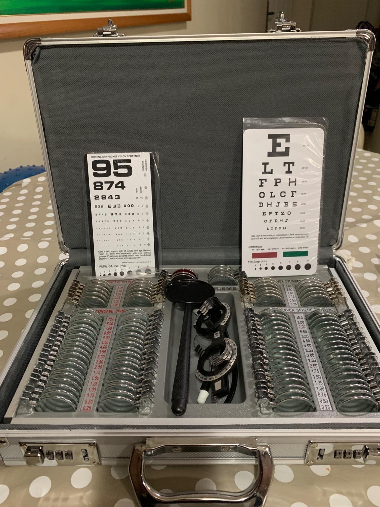 Optical 266 pieces Trial Lens Set Plastic Rim Ophthalmic Trial case lenses with Aluminum Case customer photo 1