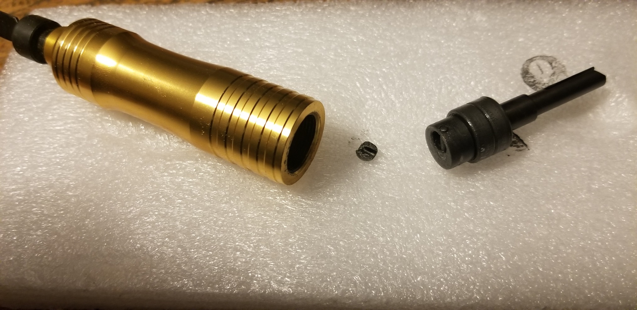 YUCHENGTECH Electric Chisel Carving Tool Electric Woodworking Chisel Woodworking Hanging Flexible Shaft Machine Kit with 5 Blades + Foot Control Pedal (220V) customer photo 1