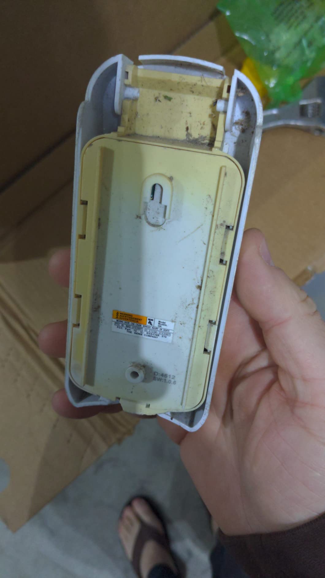 Genie SilentMax 1000 Garage Door Opener - Ultra-Quiet Belt Drive - Includes two 3-Button Pre-Programmed Remotes, Wall Console, Wireless Keypad, Safe T-Beams - Model 3042-TKH, 140V DC Motor customer photo 2