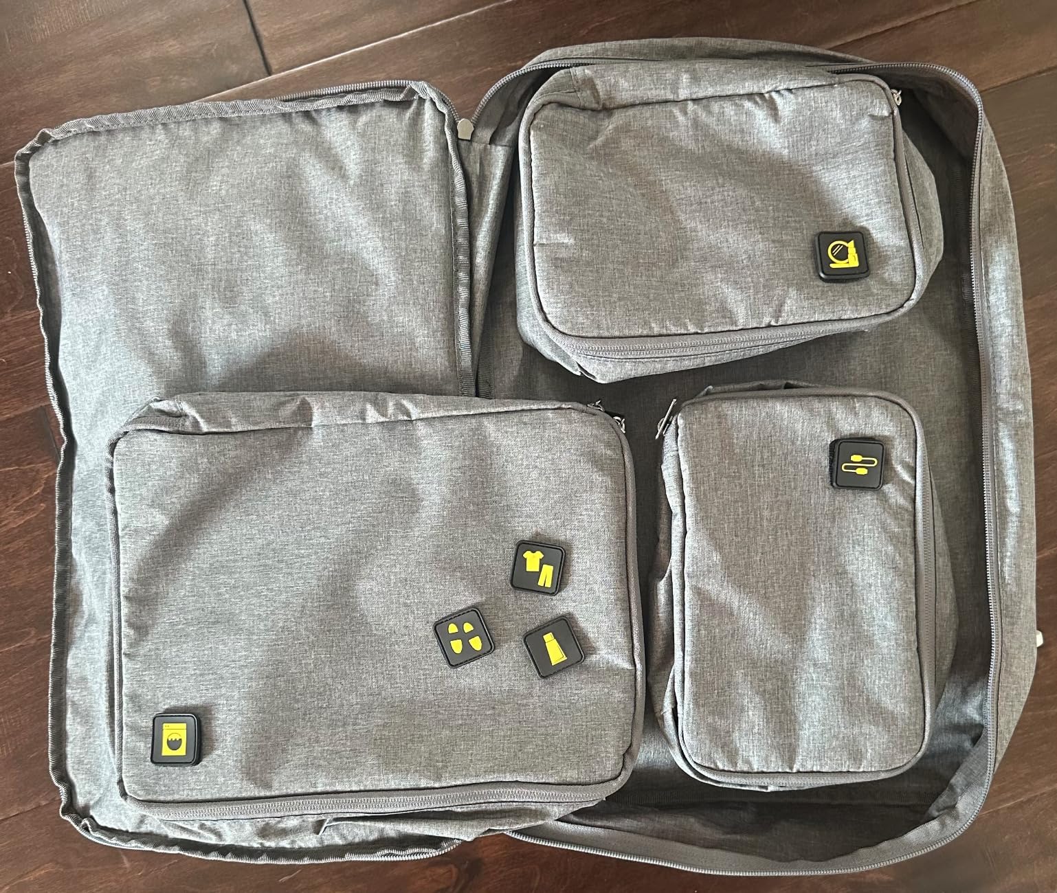 LEVEL8 Gibraltar Carry on Luggage, 20 Inch Aluminum Zipperless Luggages Airline Approved, Hardside Suitcase with TSA Lock and Spinner Wheels, Silver customer photo 2