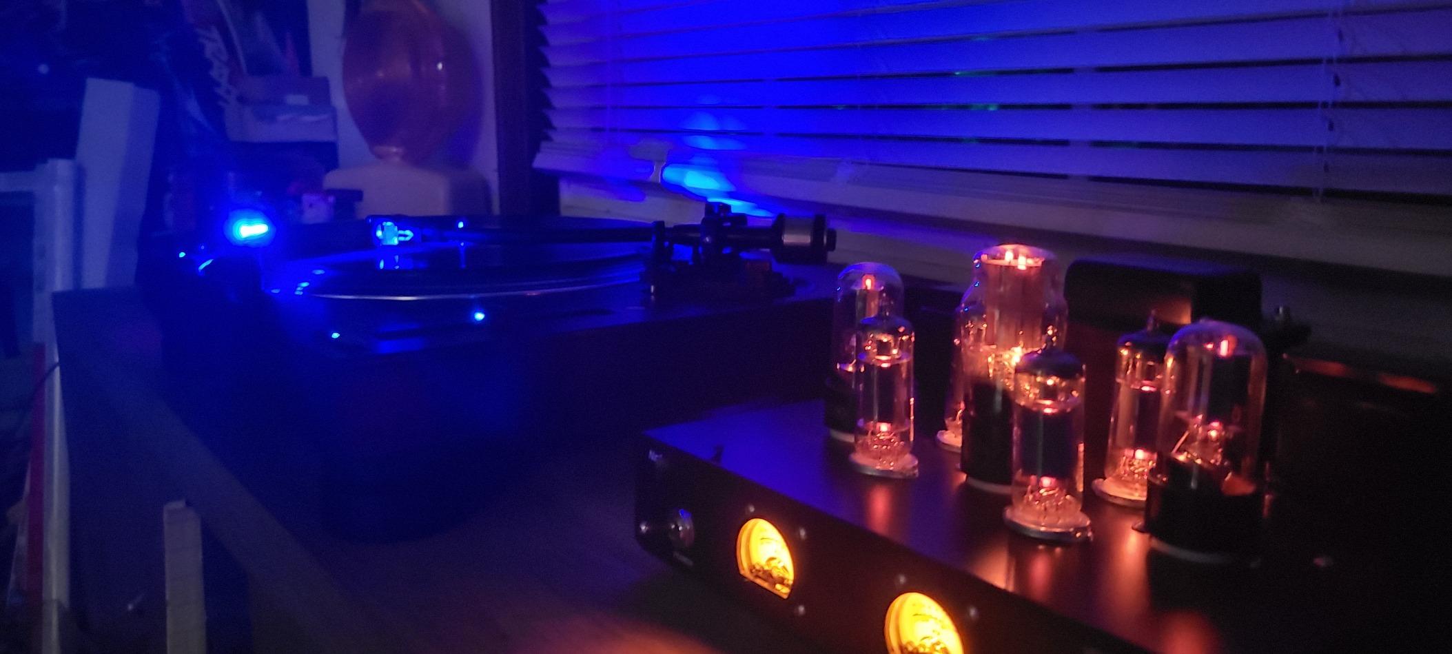 Audio-Technica AT-LP140XP-BK Direct-Drive Professional DJ Turntable, Hi-Fi, Fully Manual, 3 Speed, High Torque Motor customer photo 1