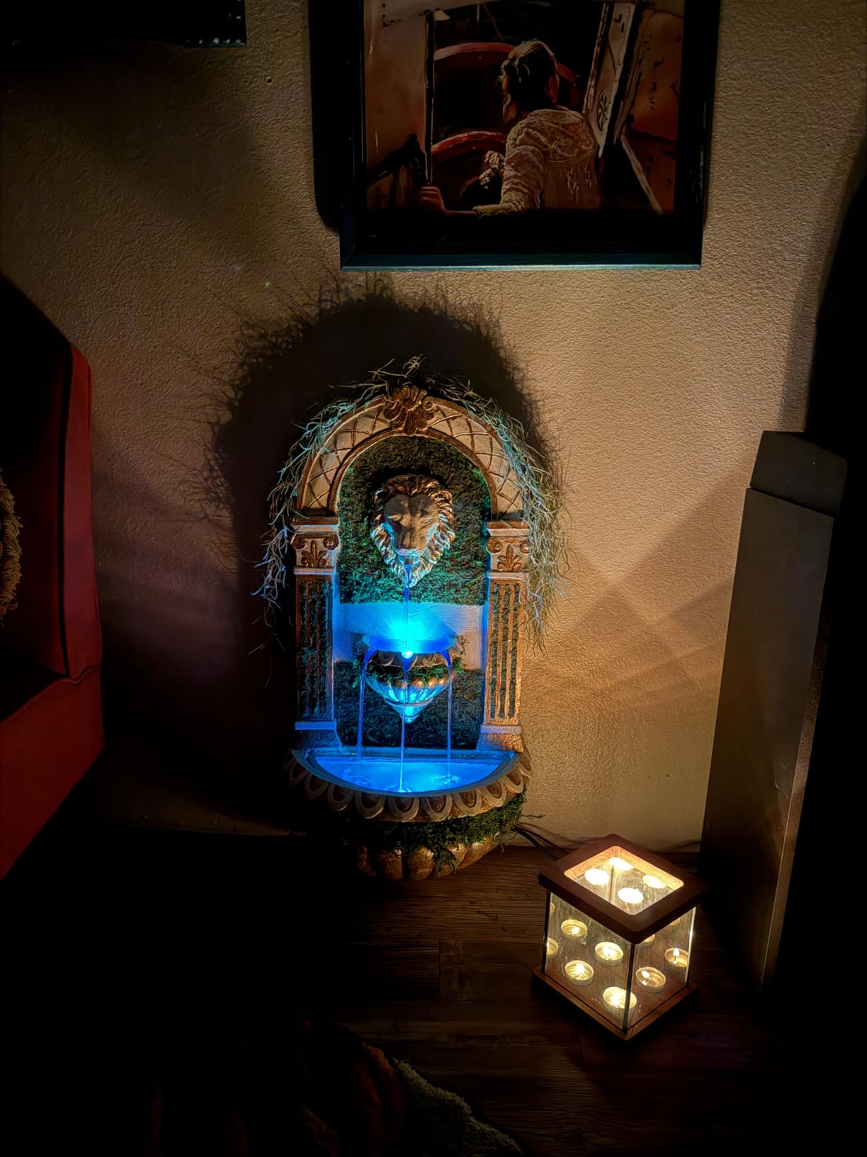 Alpine Corporation TZL160 Indoor/Outdoor Floor Lion Head Wall Fountain with LED Lights, Wall-Mounted Waterfall, 32