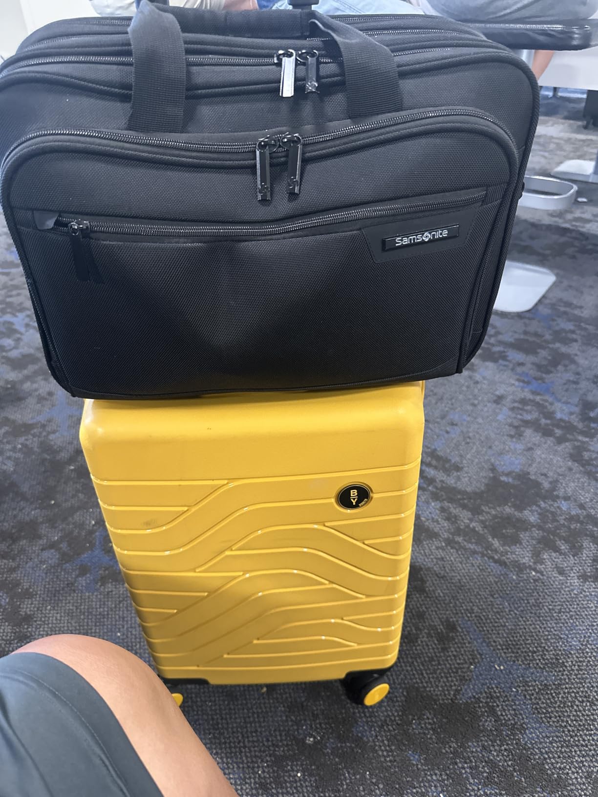 Bric's B|Y Ulisse Carry-On Spinner - Lightweight Hard Shell Luggage, Smooth 360° Double Wheels, TSA Combination Lock, USB Port & Interior Organization - 21 Inch, Pearl Pink customer photo 1