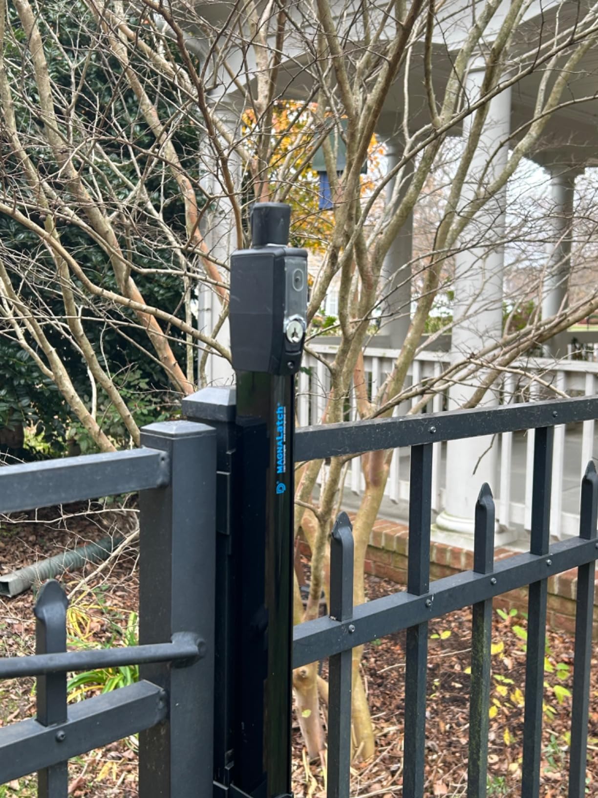 D&D Technologies ML3TPKAWT MagnaLatch Top Pull 20-inch Gate Latch, Magnetic Lock System, Professional-Grade Pool & Child Safety Gate Latch, Weather-Resistant Hardware, Any Square Gate Frame and Post customer photo 2