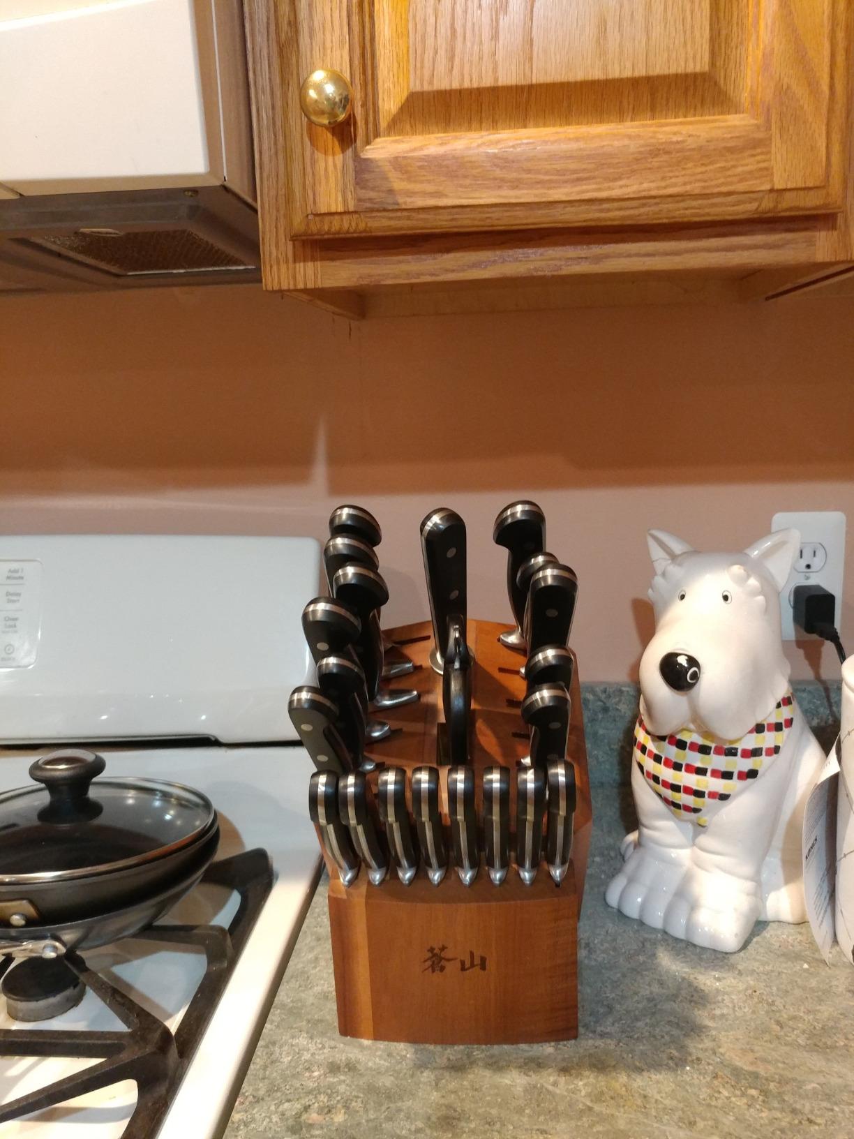 Cangshan V2 Series 1024128 German Steel Forged 23-Piece Knife Block Set, Acacia customer photo 2