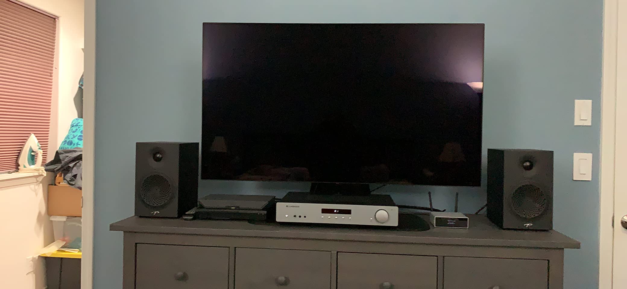 Cambridge Audio AXA35 Integrated Amplifier with Built In Phono Stage (Silver) customer photo 1