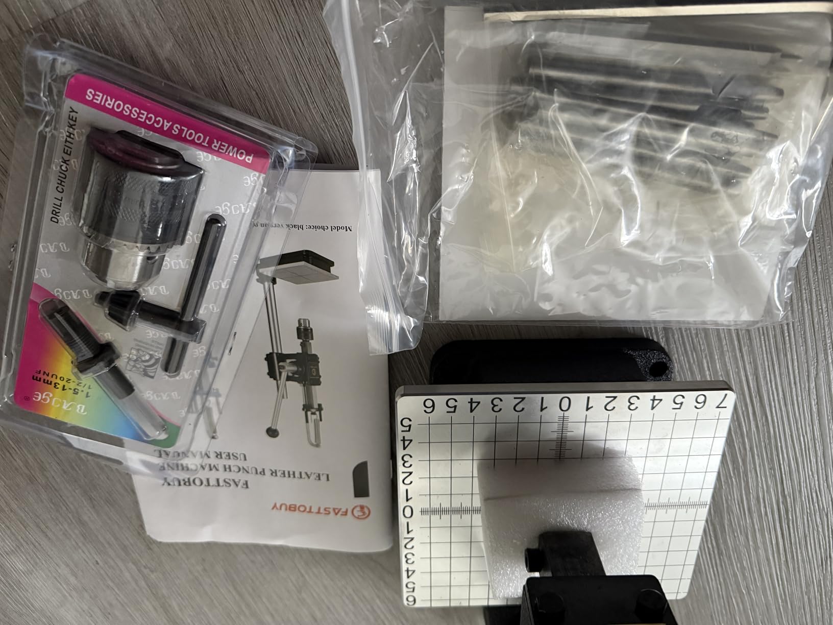 Leather Hole Puncher Hand Punching Machine Manual Press Puncher Punch Tools for DIY Craft (with Chuck, PP Plate and Aluminum Plate) customer photo 1