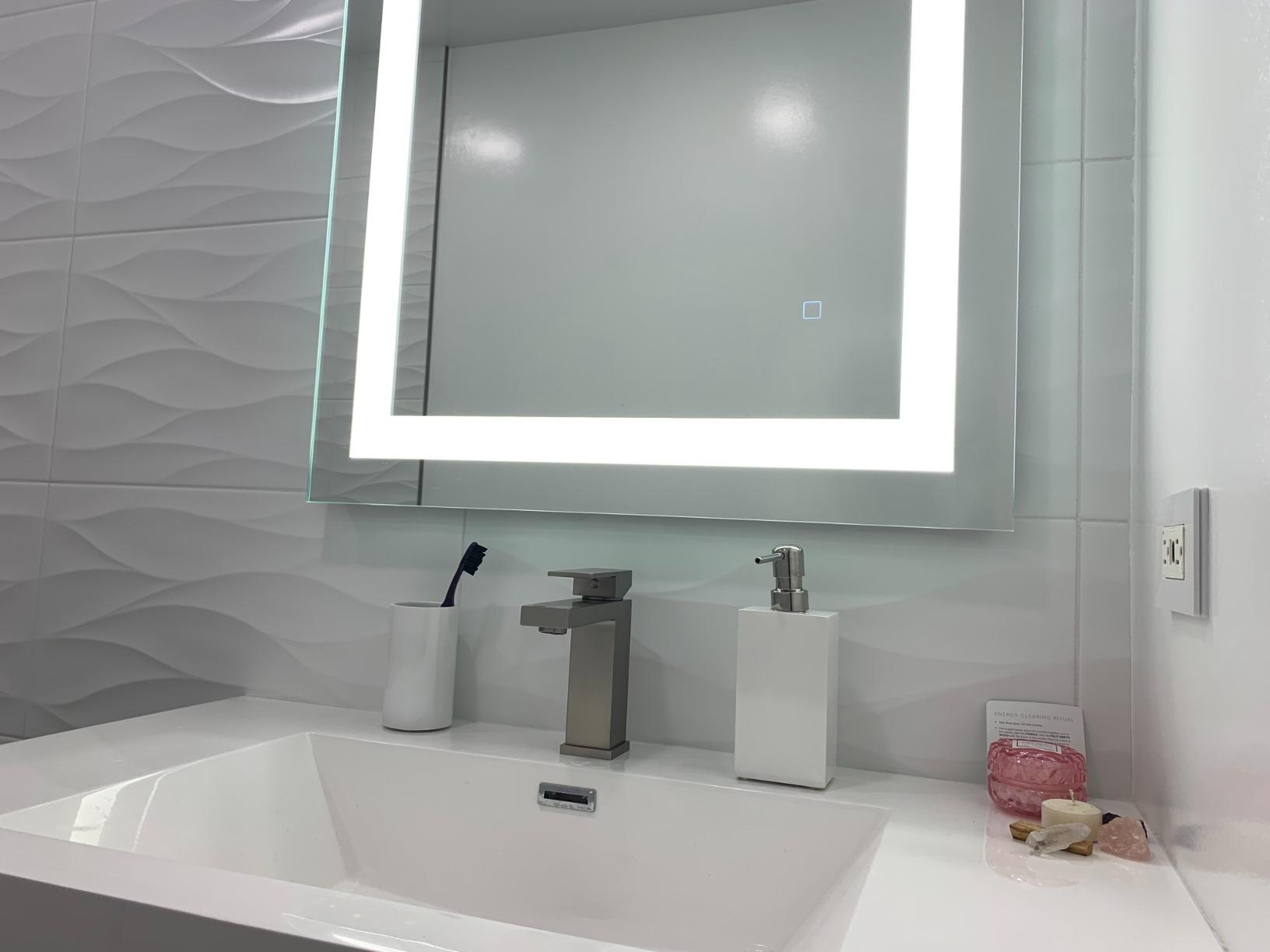 Jonathan Adler Lacquer Bath Tumbler customer photo 1