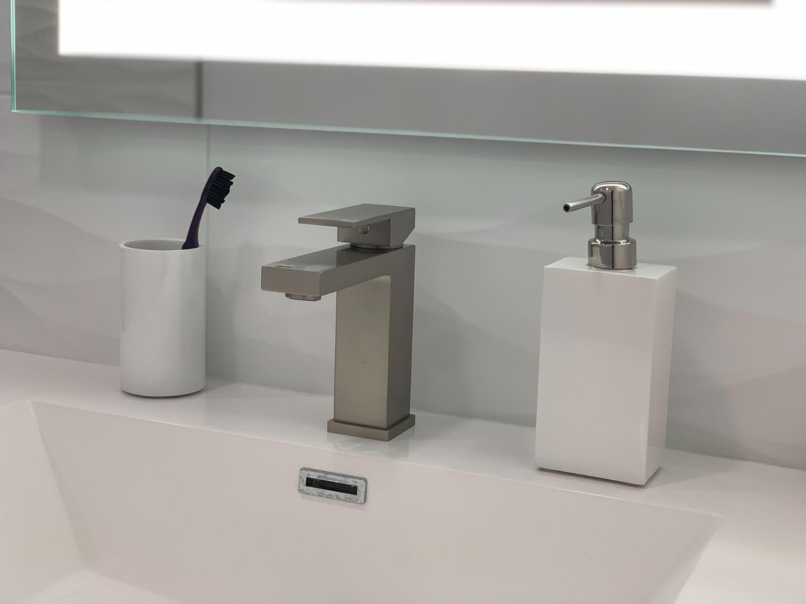 Jonathan Adler Lacquer Bath Tumbler customer photo 2