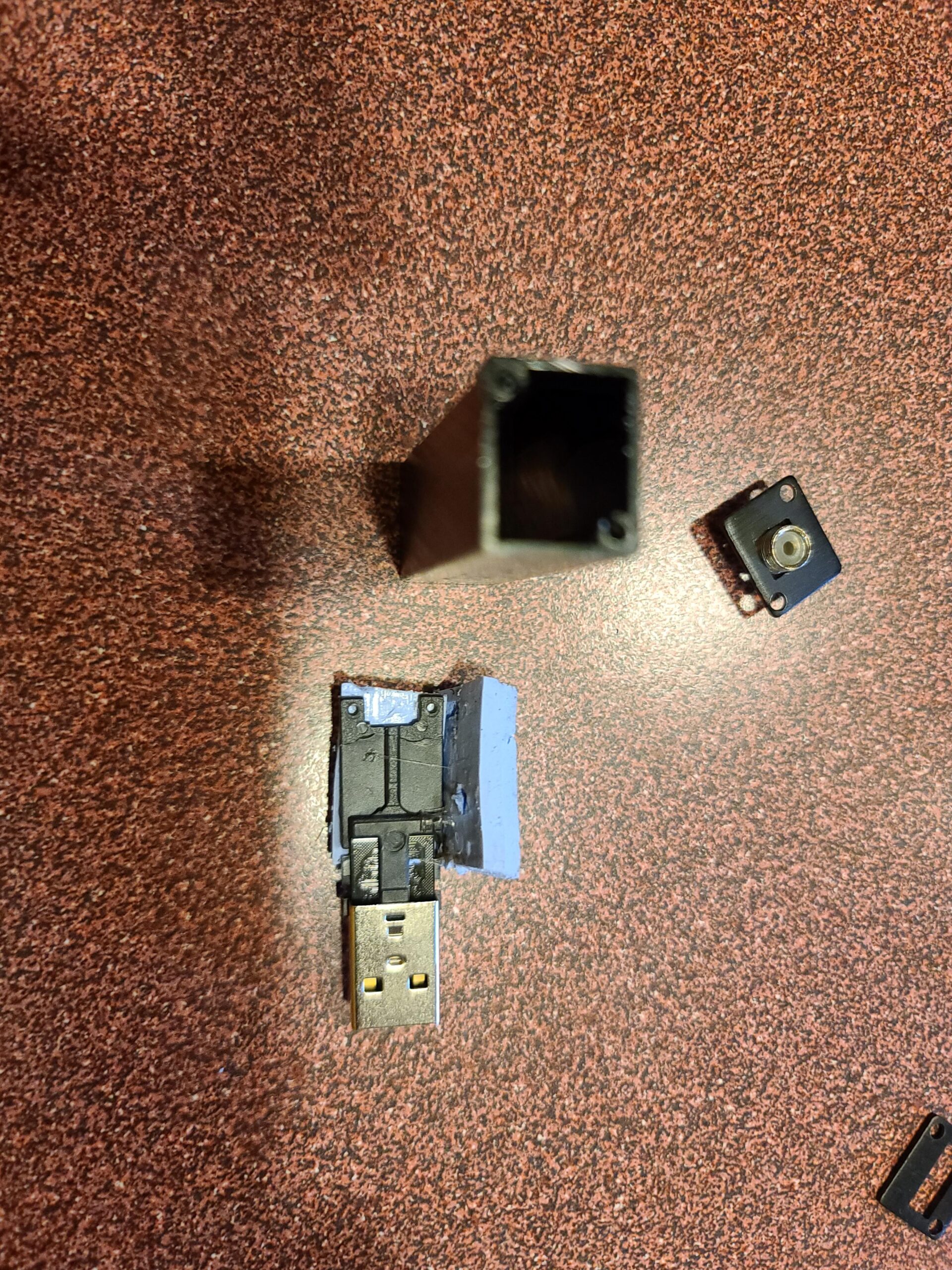 NooElec NESDR Smart v4 RTL-SDR Essentials Starter Kit - Includes Everything to Start with Software Defined Radio Including Premium SDR, Flamingo FM Bandstop Filter, 3 Antennas, 10 Adapters & Case customer photo 1