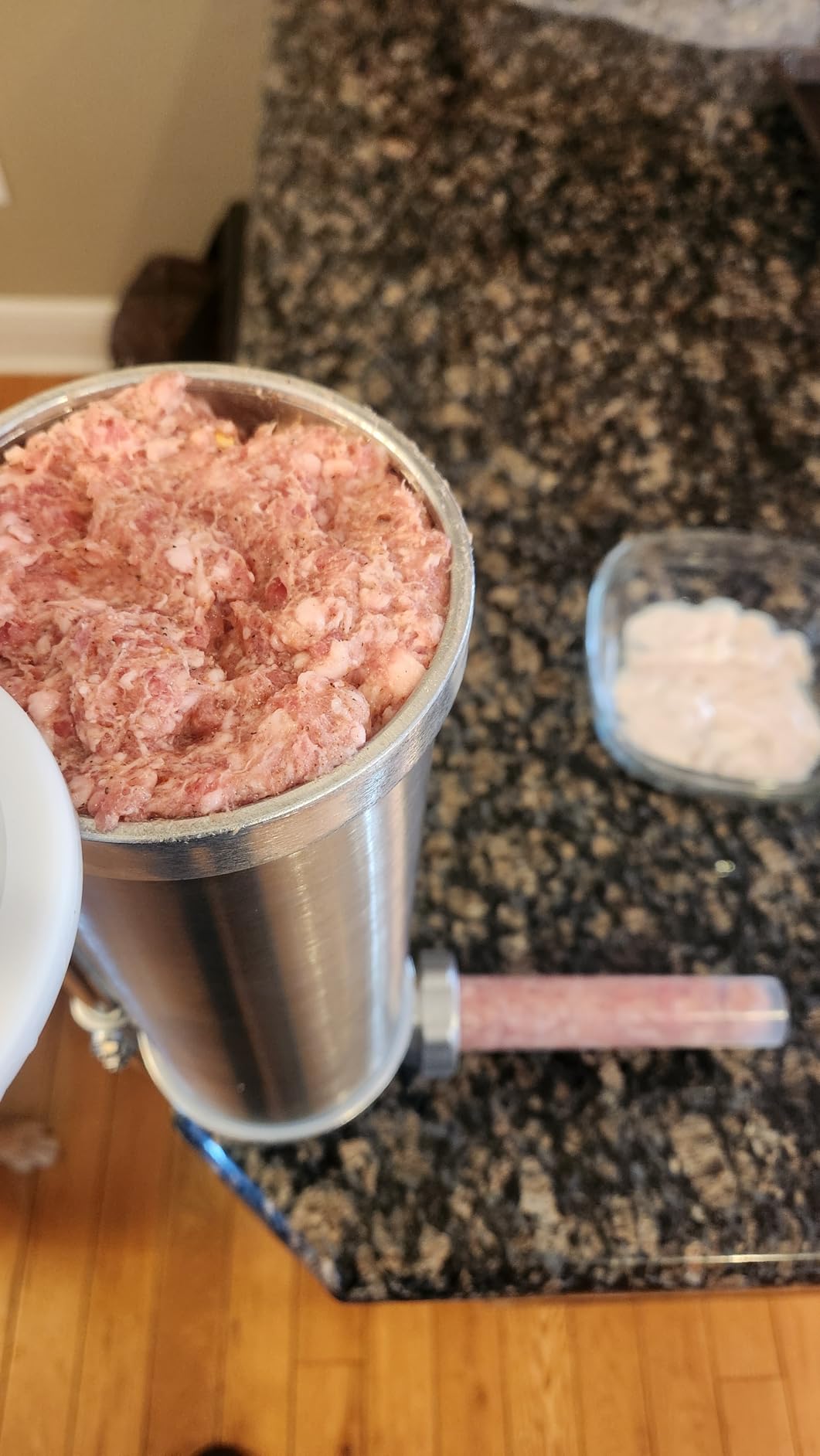 MASTER FENG Sausage Stuffer, Vertical Stainless Steel Sausage Maker Packed with 8 Tubes, Commercial and Household Use (5LBS VERTICAL) customer photo 1