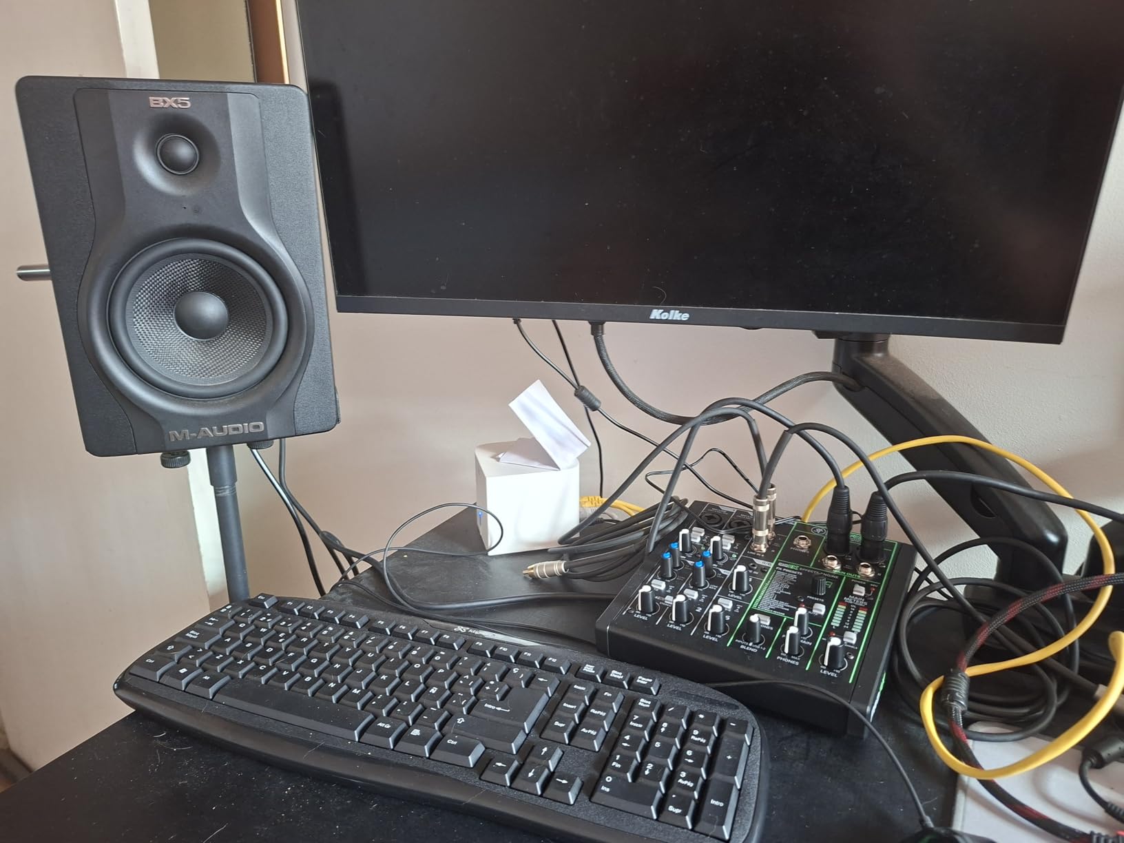 Mackie ProFX16v3 16-channel Mixer with USB and Effects customer photo 2