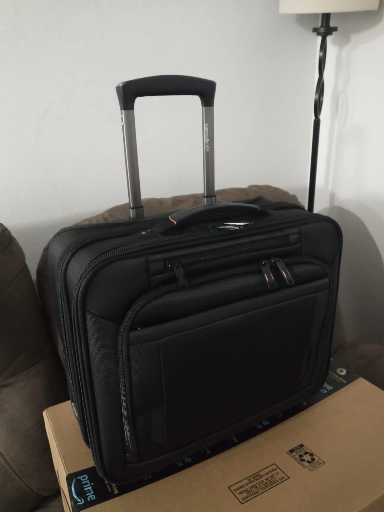 Samsonite Pro Upright Mobile Office, Black, One Size customer photo 2