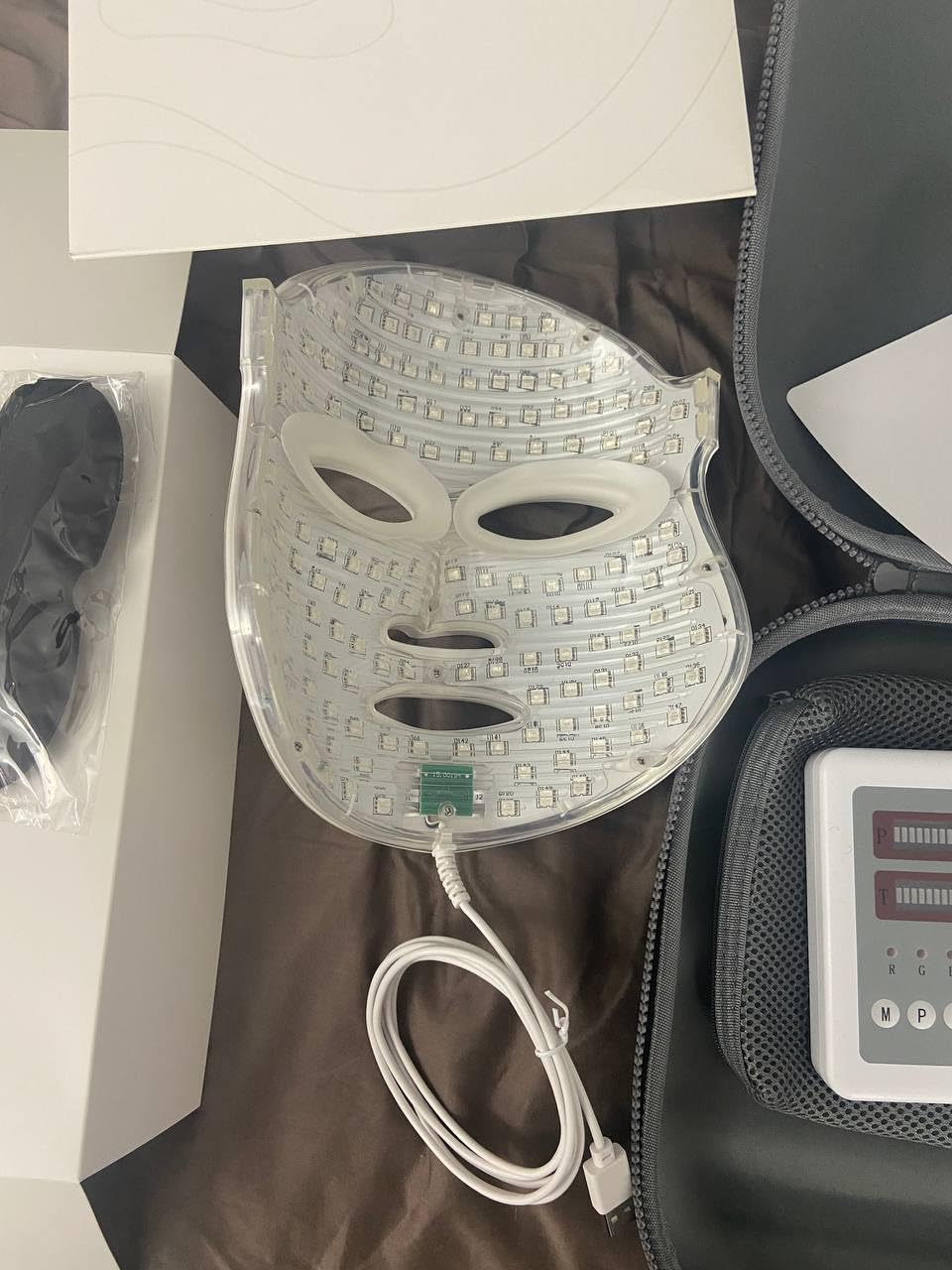 Aphrona FDA Cleared LED Facial Skin Care Mask MOONLIGHT PRO 7 Color Treatment Photon Mask customer photo 2