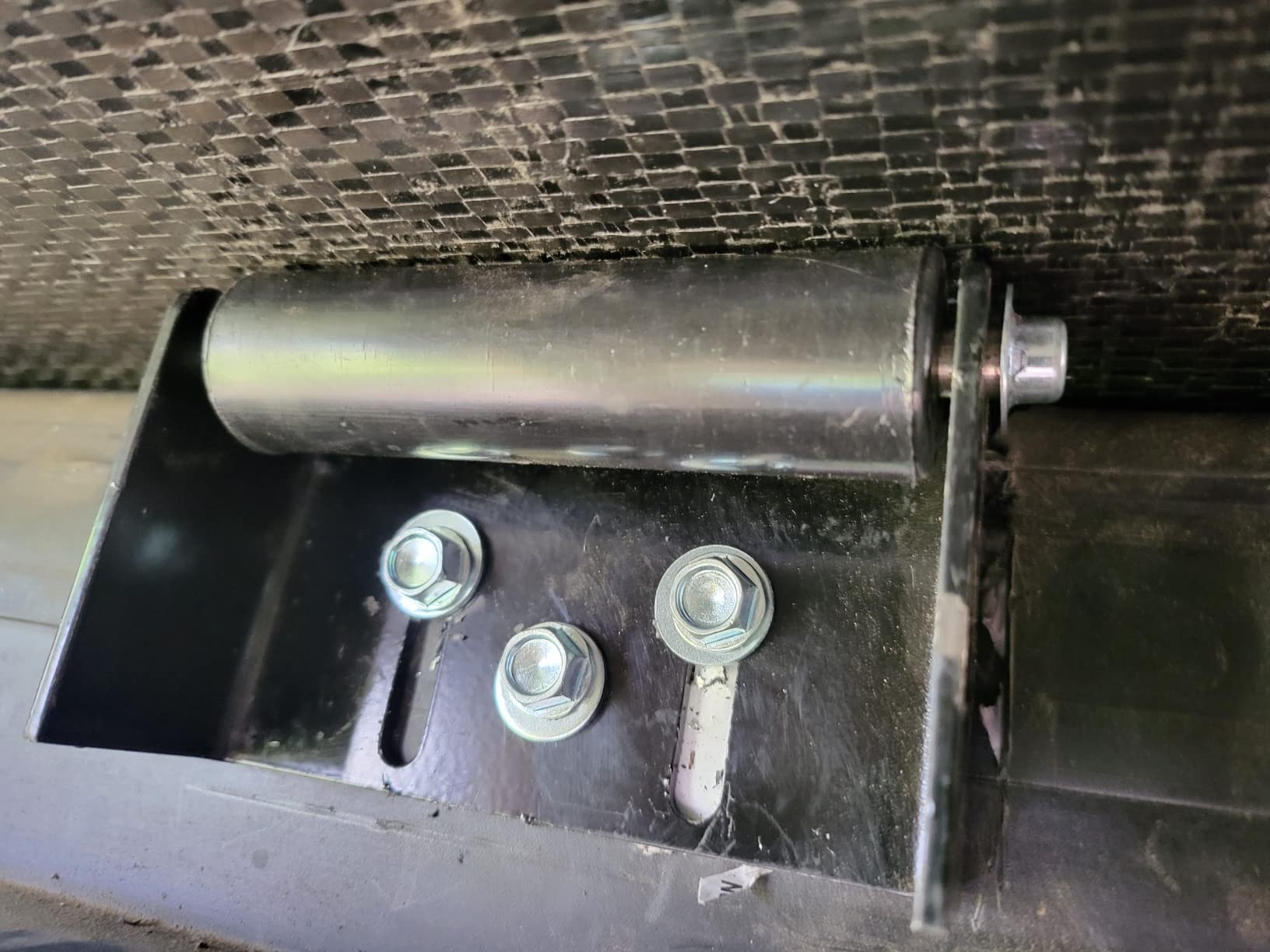 Lippert J-1 Roller for RV Slide-Out Systems, Exact Match Replacement Part, Nylon Roller, Solid Steel Plate, Elongated Screw Holes for Precise Placement, Roller, Base, Shaft, Two Push Nuts - 115611 customer photo 1