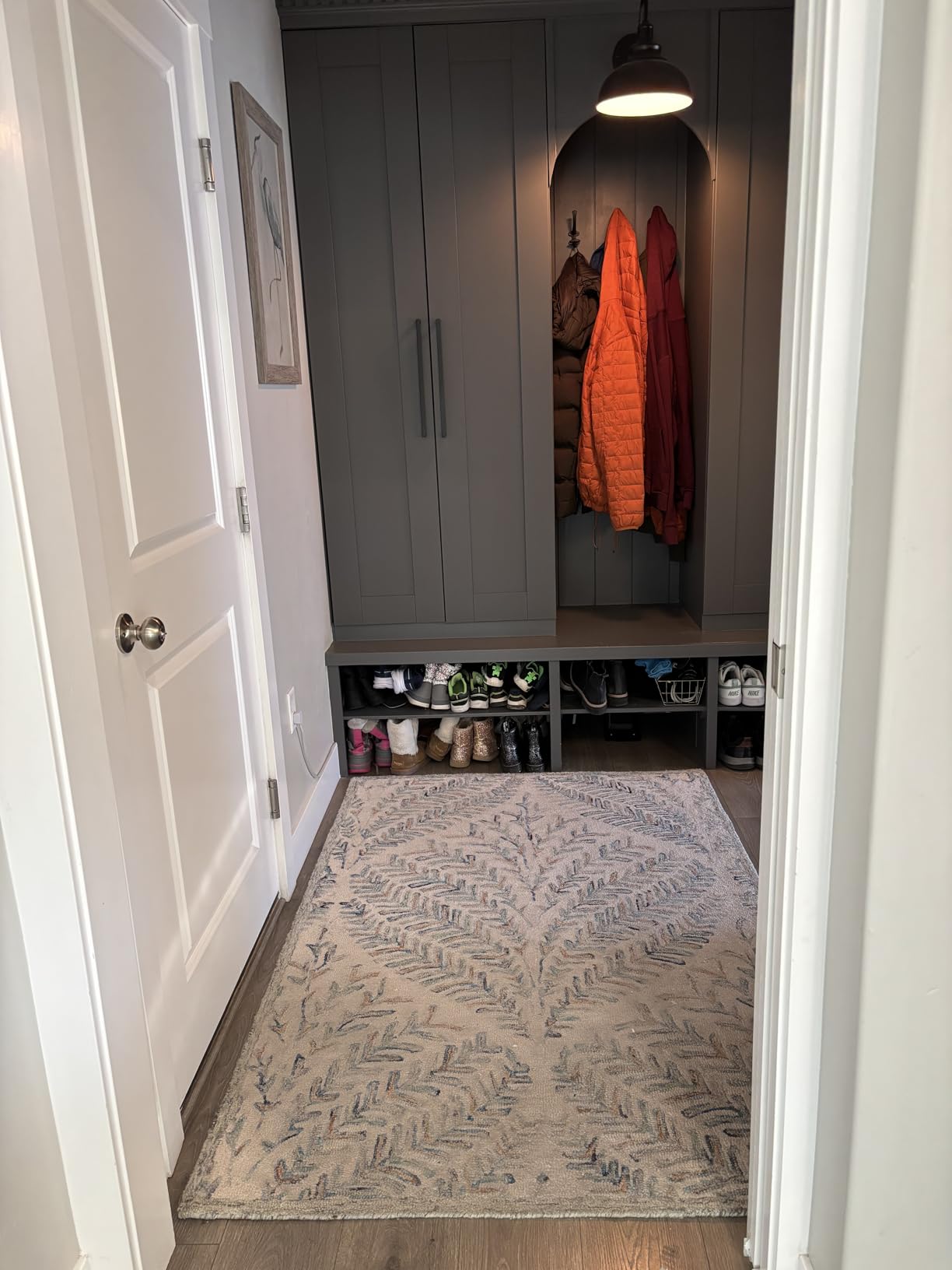 SAFAVIEH Capri Collection Area Rug - 5' x 8', Ivory & Blue, Handmade Wool, Ideal for High Traffic Areas in Living Room, Bedroom customer photo 2