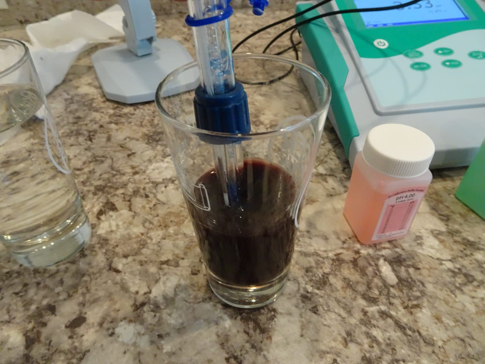 Apera Instruments PH910 Benchtop Lab pH Meter Kit with LabSen 211 Refillable Glass pH Electrode customer photo 1