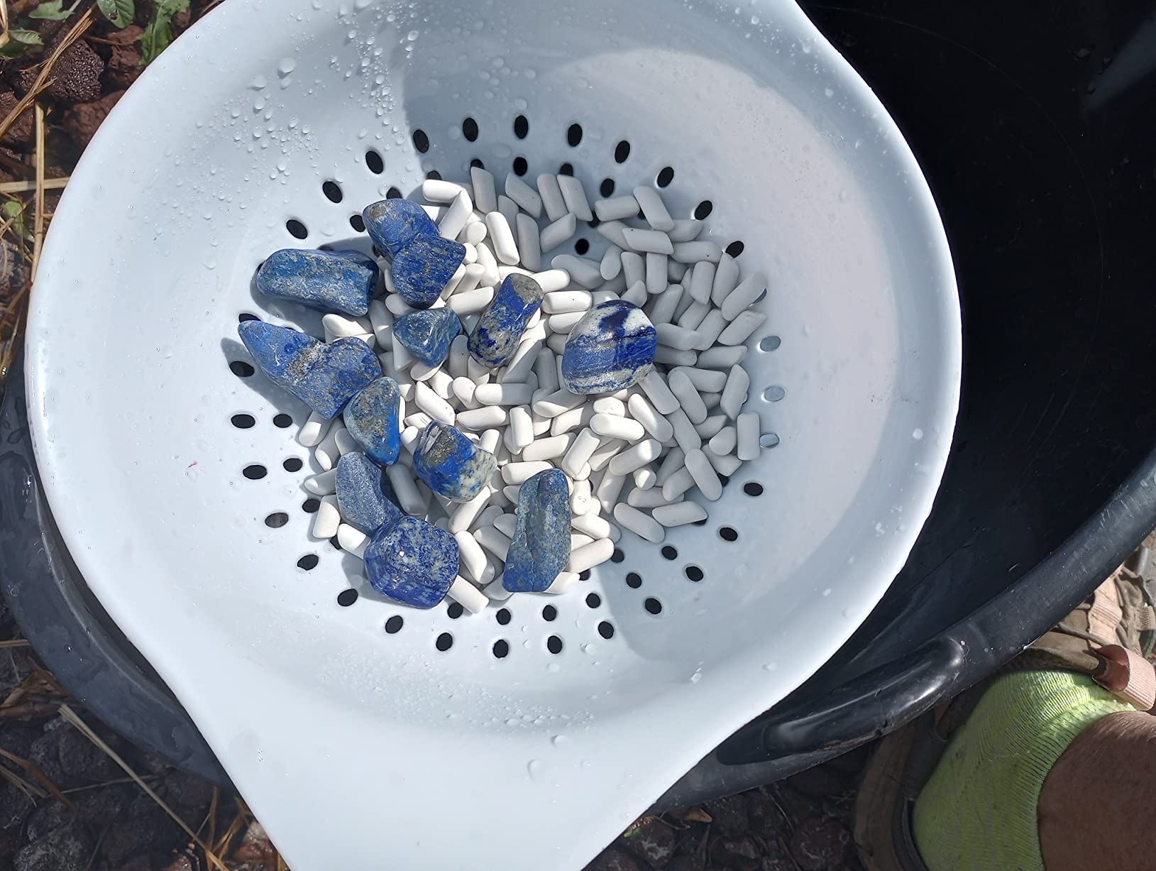 Professional Rock Tumbler Kit - Double Drum 6LB Rock Polisher (Double Barrel), Includes Rough Gemstones, 8 Polishing Grits, Jewelry, Learning Guide customer photo 1