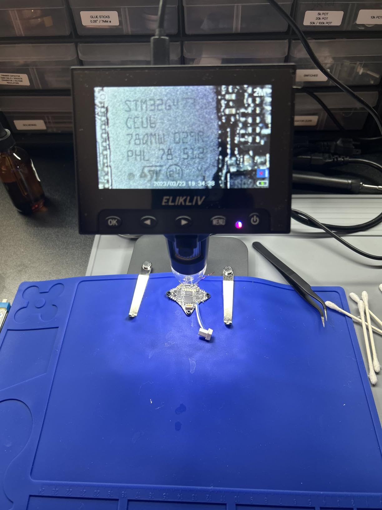 YIHUA 959D-Digital Hot Air Rework Station, High Power with 3 Memories, Airflow Efficiency, °F/°C Display, Accurate Temp (212°F~932°F), Brushed Aluminum Panel & Safety Features customer photo 1