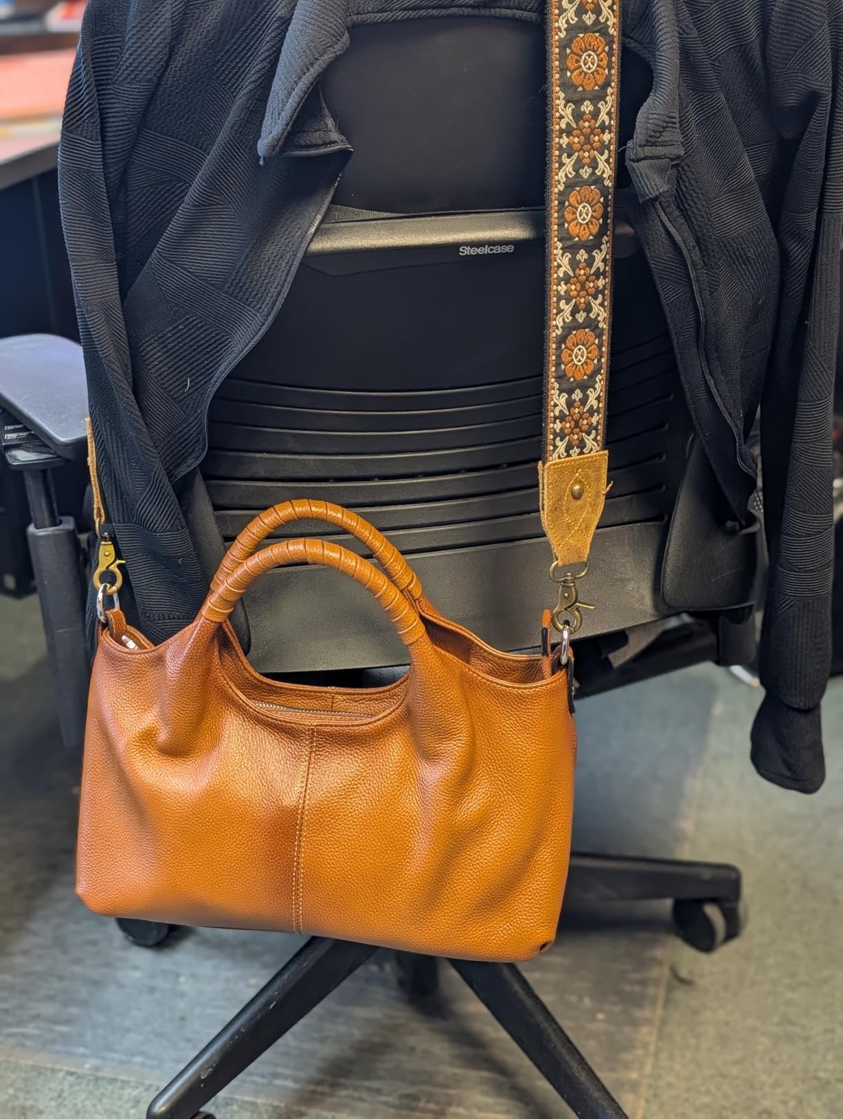 Iswee Genuine Leather Shoulder Bags Purses and Handbags for Women Satchel Designer Cross Body Hobo Medium Size Tote customer photo 1