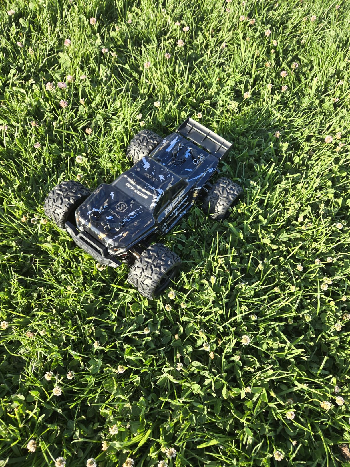 DEERC 9206E DIY Extra Shell 1:10 Scale Large RC Cars,48+ KM/H Hobby Grade High Speed Remote Control Car for Adults Boys,All Terrain 4WD 2.4GHz Off Road Monster RC Truck with 2 Battery for 40+ Min Play customer photo 2