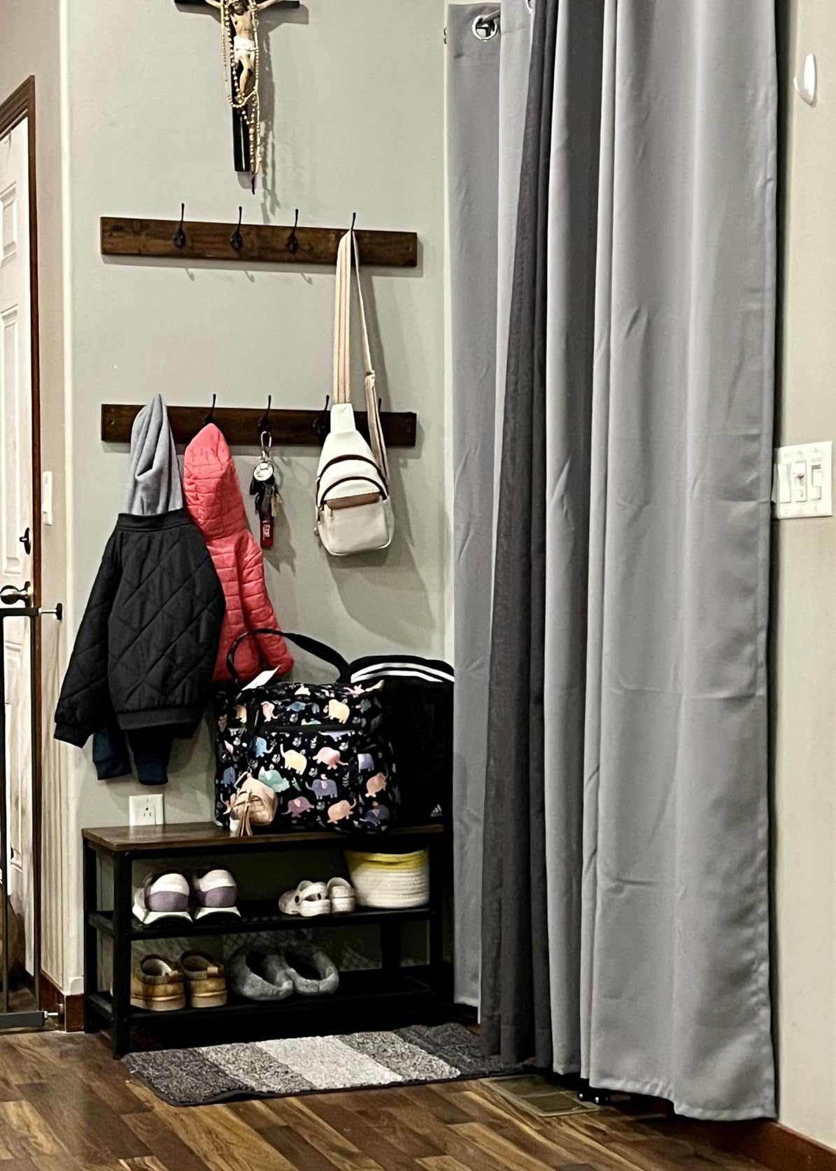 HOOBRO Hall Tree Entryway Storage Bench, Coat Rack Shoe Bench, Shoe Rack Organizer with Coat Hooks, 3-in-1 Design, Wooden Furniture with Metal Frame, Rustic Brown and Black BF17MT01 customer photo 1