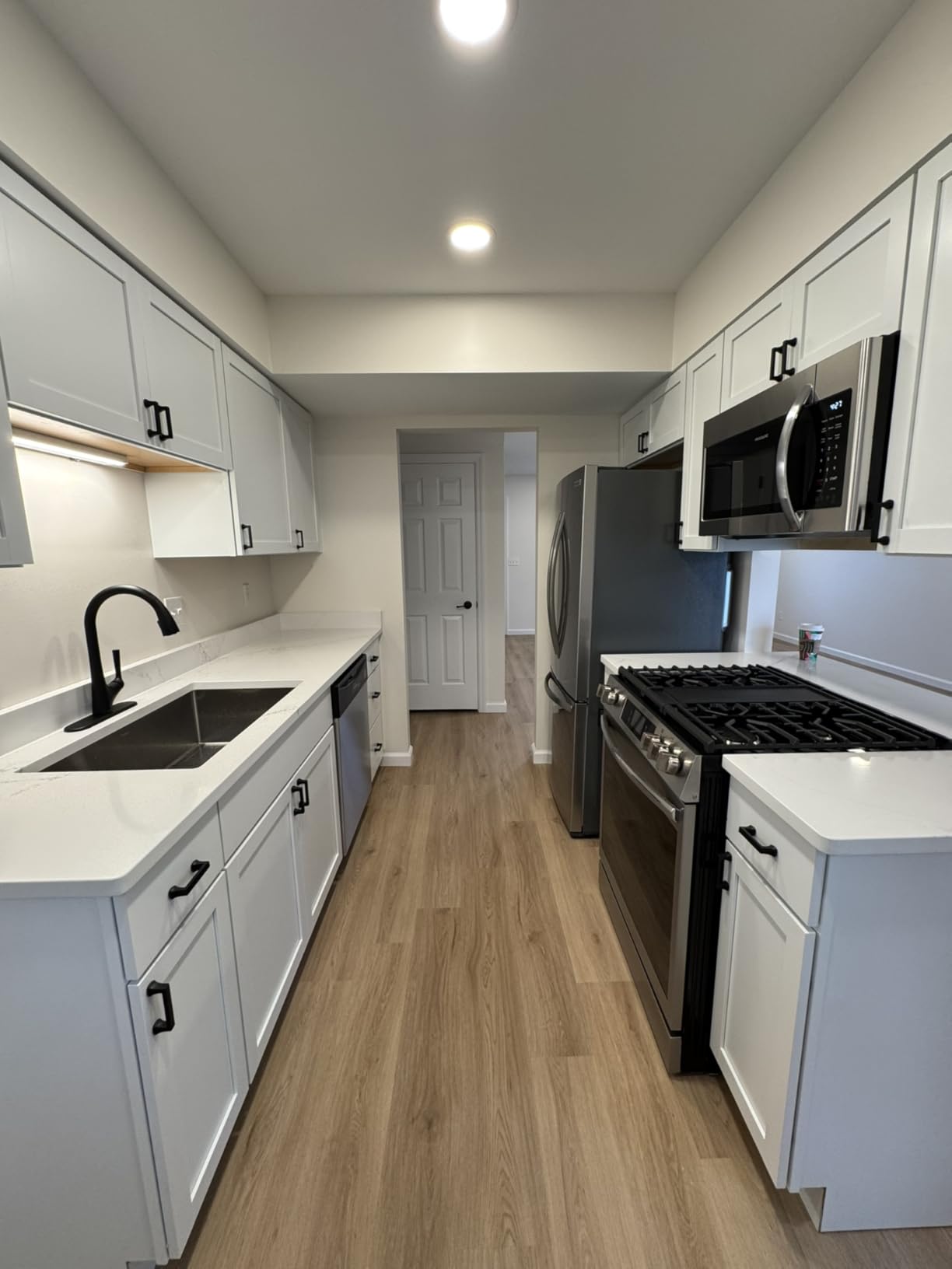 Logmey 15x20 Undermount Bar Sink, 16-Gauge Heavy-Duty Stainless Steel Handmade Small Kitchen Sink, Scratch-resistant, Easy Clean, 15x20x9 Single-Bowl Utility Sink for RVs and Prep Stations customer photo 2