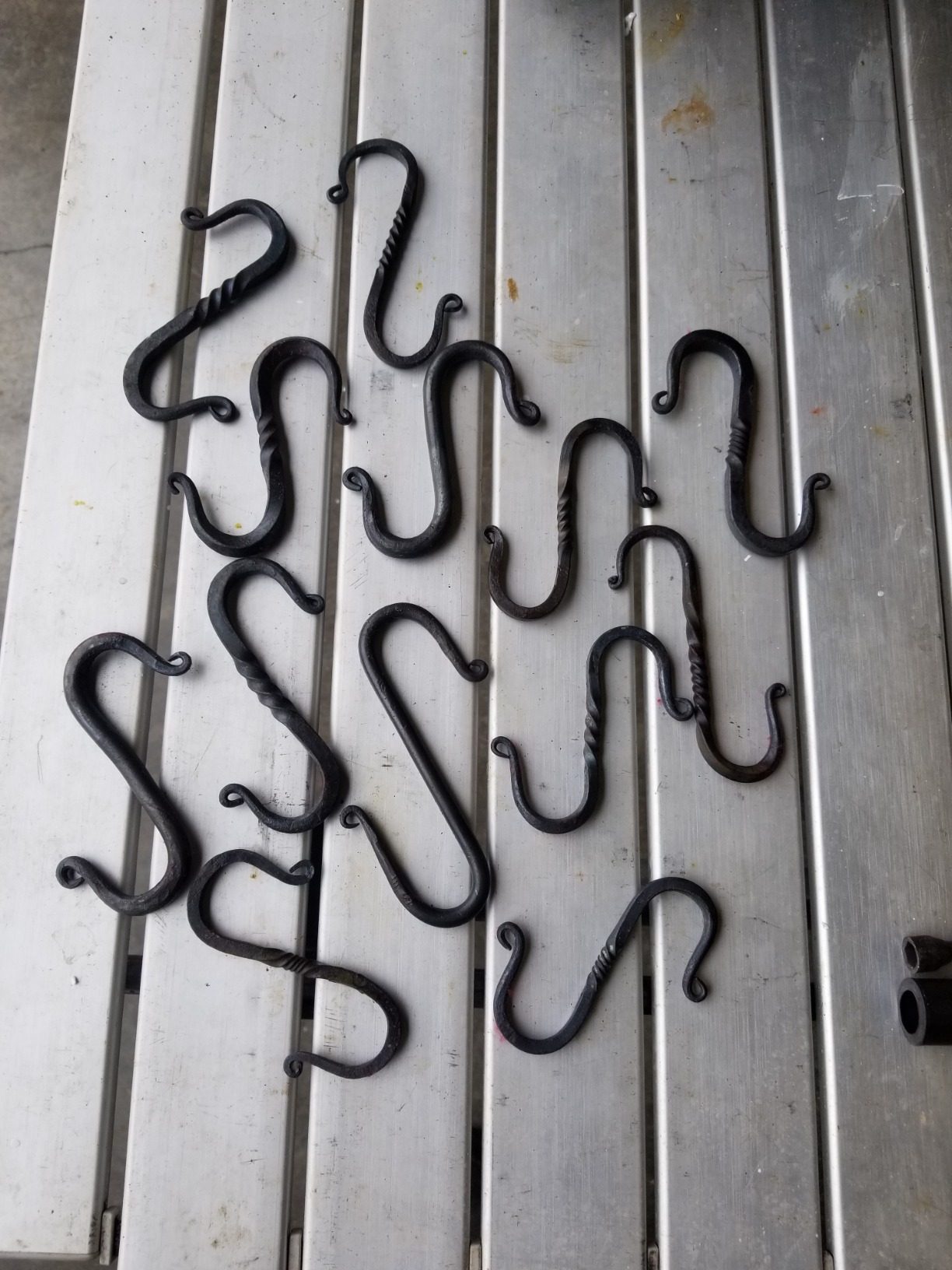 SIMOND STORE - Single Burner Portable Metal Propane Forge - Blacksmith Forge - 2600F Rated, Ideal for Knife Making & Heat Treatment customer photo 1