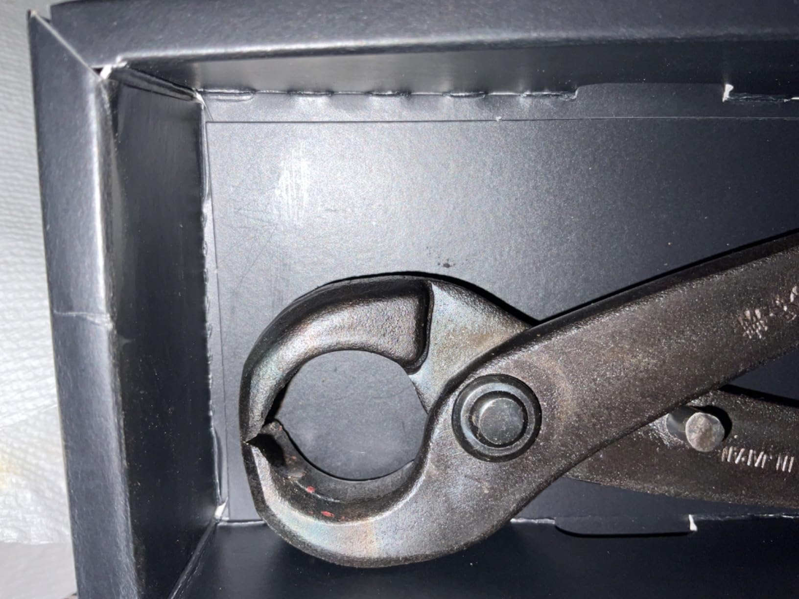 Wazakura Japanese Bonsai Branch Tool Kit Made in Japan - Concave Branch Cutter 8inch(200mm) + Knob Branch Cutter 8-1/4inch(210mm) Gift Box Set customer photo 1