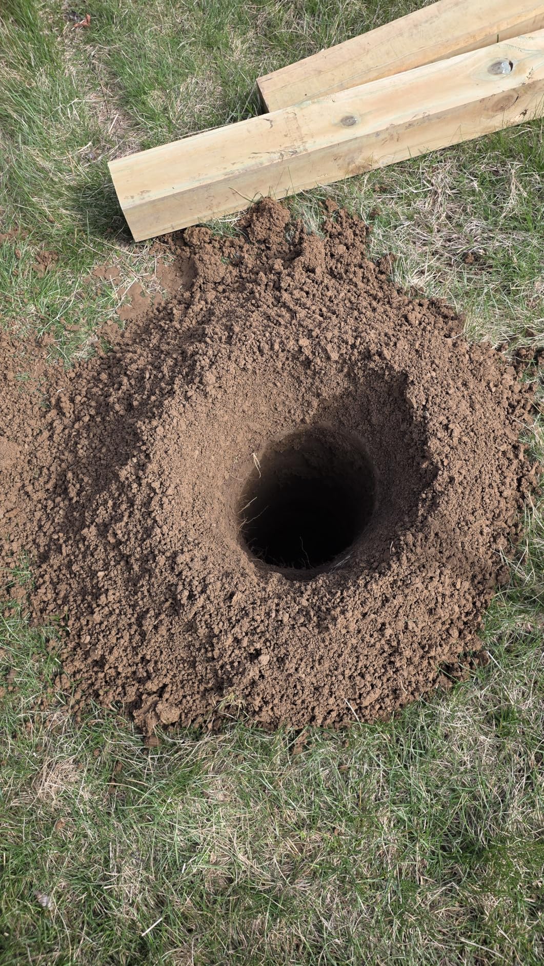 DC HOUSE Post Hole Digger, 52cc 1800W Gas Powered Earth Auger Earth Digger, Auger Post Hole Digger with Two Drill Bit 6