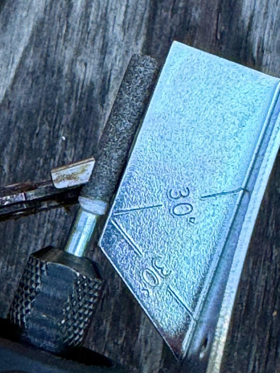 Dremel 1453 Chainsaw Sharpening Kit, Rotary Tool Accessory Set with Sharpening Angle Guide Attachment and Grinding Stones customer photo 1