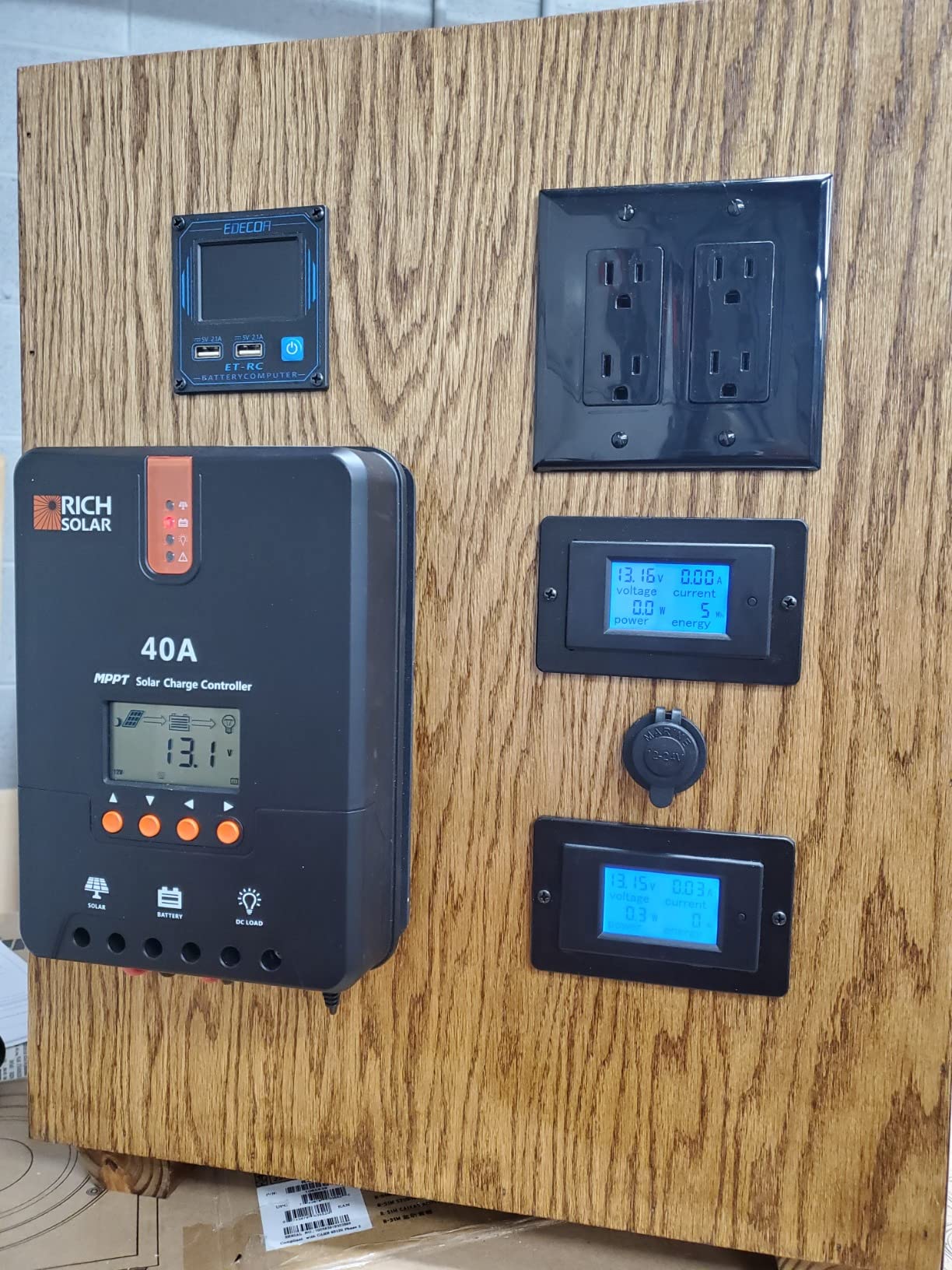 RICH SOLAR 600 Watt Premium Solar Kit - 3 Pack of 200W Panel, 40A MPPT Charge Controller, Bluetooth Module Fuse, Mounting Z Brackets, Adaptor Kit, Tray Cables Set, Off-Grid 12V Solar Power System customer photo 2