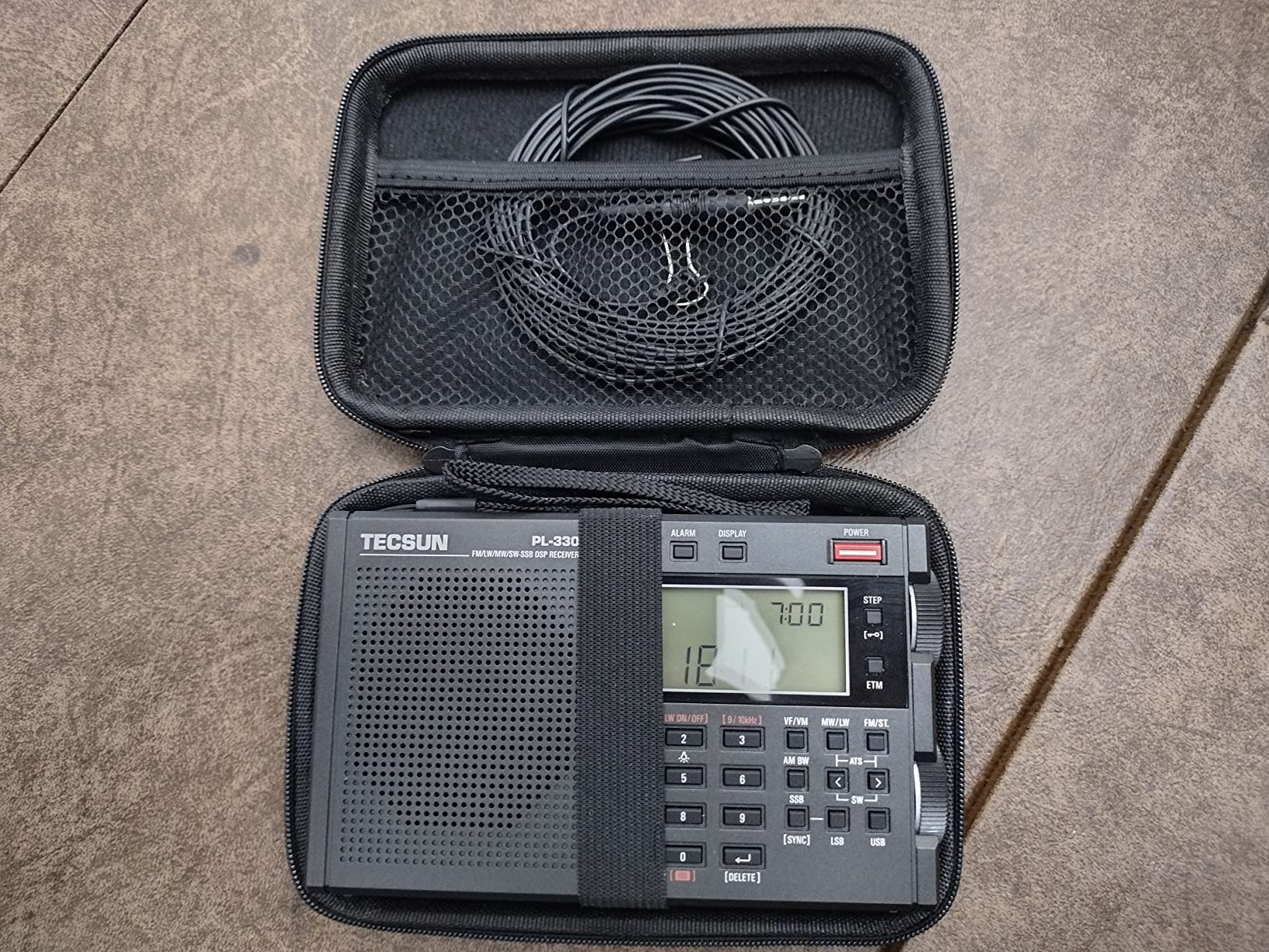 Tecsun Digital PL330 AM/FM/LW/SW Worldband Radio with Single Side Band Receiver customer photo 2