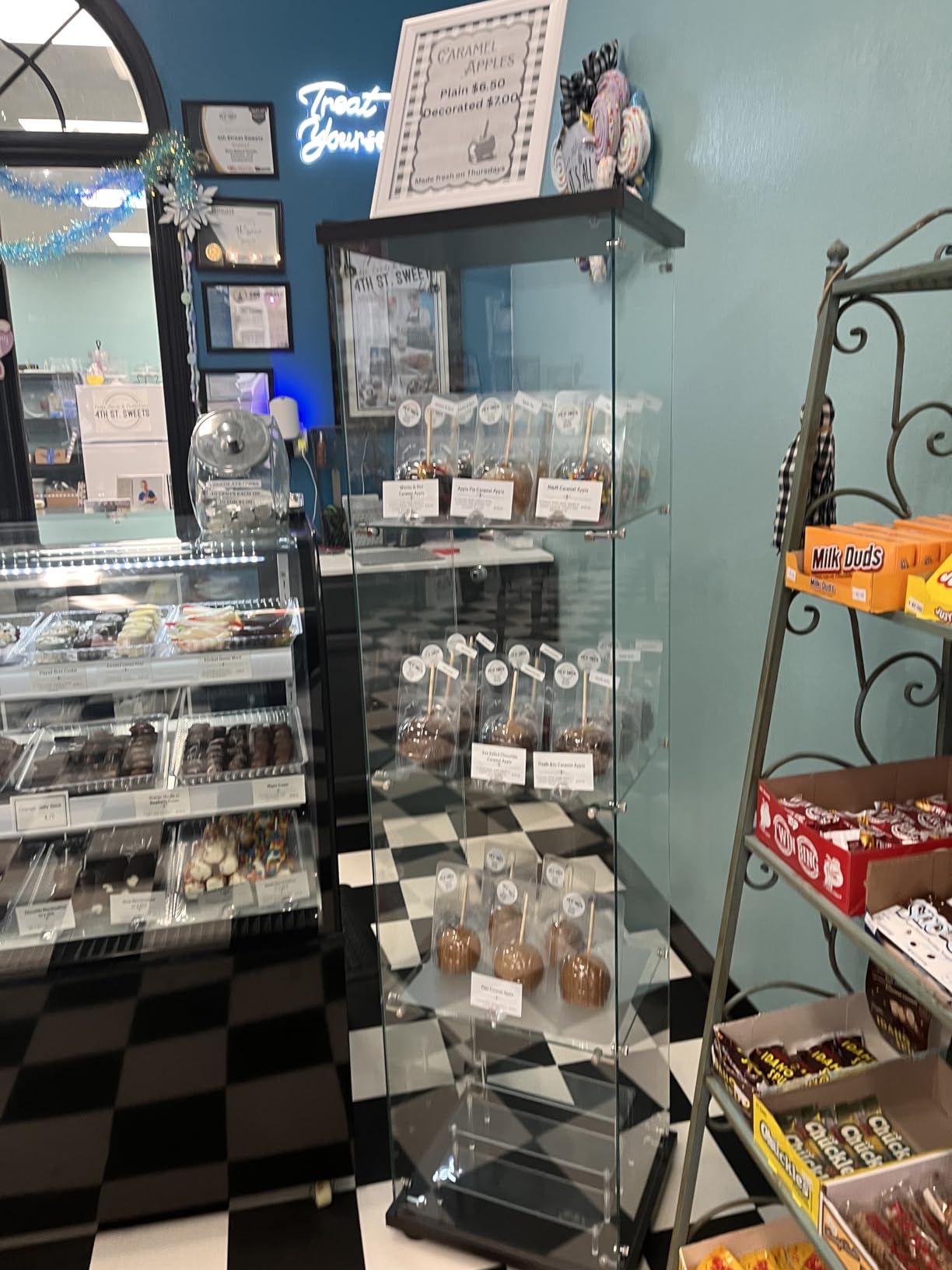 Curio Cabinet Glass Display Case for Collectibles with Door, 4 Display Shelves Showcase, 64.2