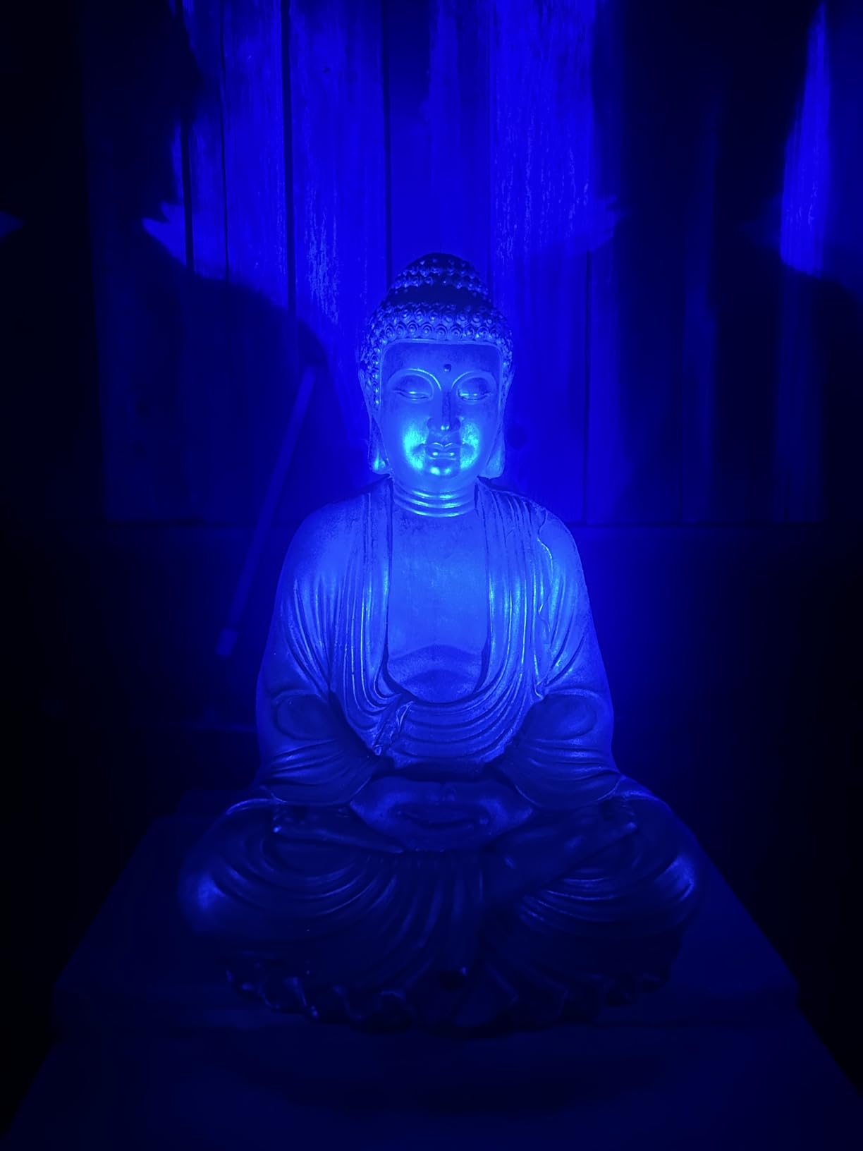 Glitzhome 22.75-inch Zen Meditation Buddha Garden Statue, Bronze Large Indoor and Outdoor Sculpture, Hand-Finished MGO & Fiberglass Decor for Home Patio Yard customer photo 1