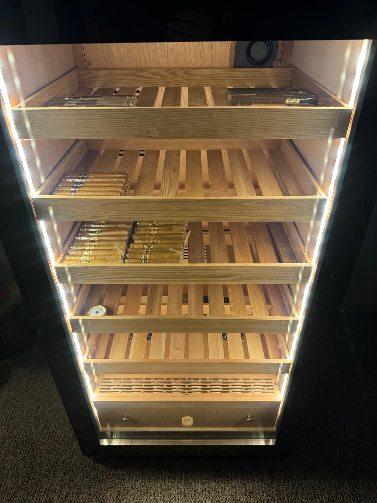 Cigar Climate Control Cabinet, Raching 230L Cigar Humidor Cabinet Wood Frame Cabinet with Constant Temperature and Humidity System, 5 Premium Canada Cedar Trays - Piano Paint Black customer photo 2
