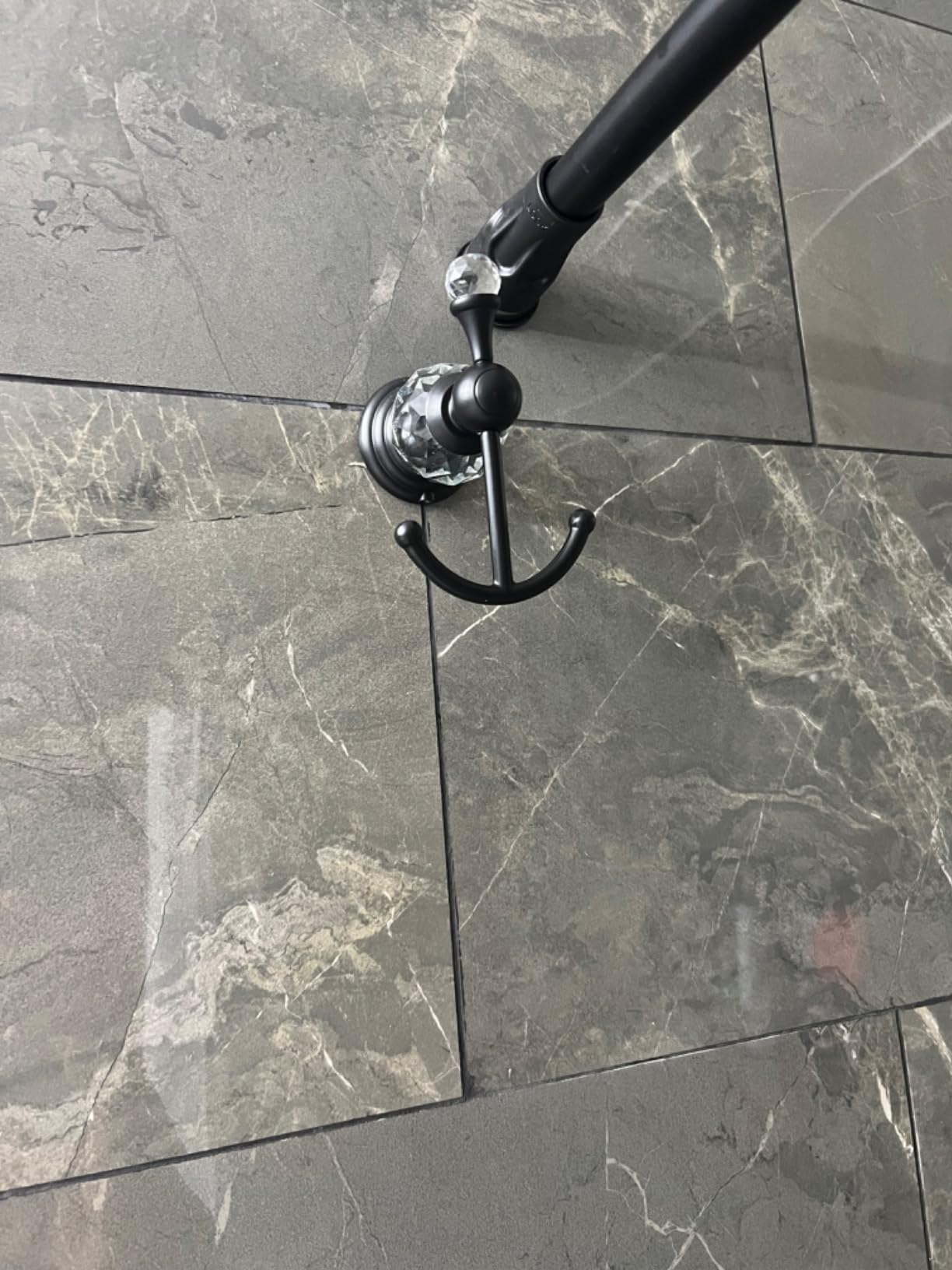 WOLIBEER Crystal Bathroom Accessories, Chrome 24 Inch Towel Bar Set Polished Brass Toilet Paper Holder Towel Ring Coat Hooks Bathroom Hardware 4 Pieces Wall Mounted customer photo 1