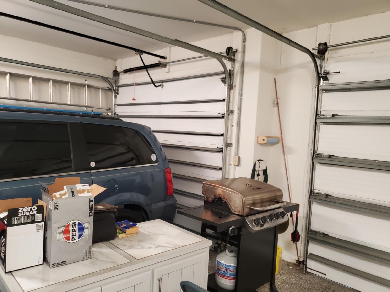 NASA TECH White Reflective Foam Core 1 Car Garage Door Insulation Kit 9FT (Wide) x 8FT (HIGH) (5 Rows 10 Panel) R8 Made in USA New and Improved Heavy Duty Double Sided Tape (Also FITS 9X7) customer photo 2