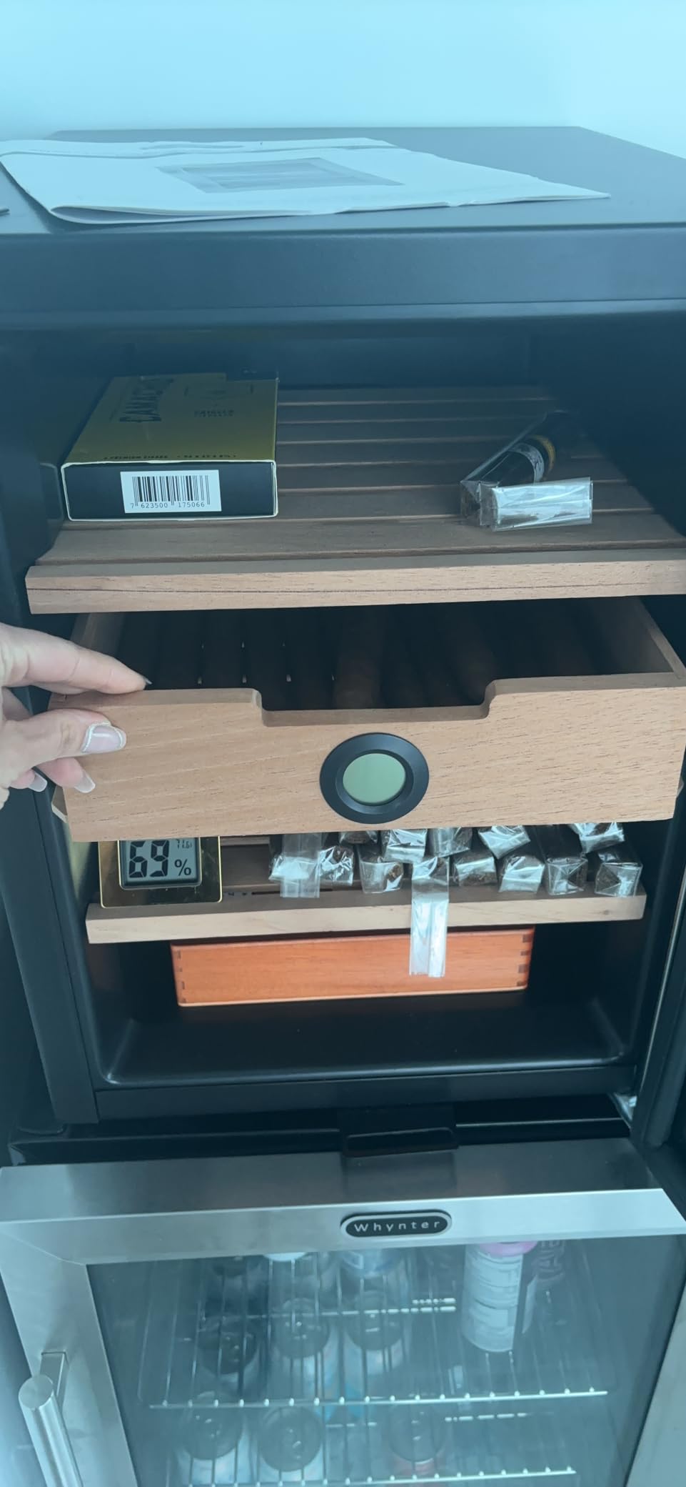 Whynter CHC-123DS 1.2 cu. ft. Stainless Steel Digital Control and Display Cigar Humidor with Spanish Cedar Shelves customer photo 2