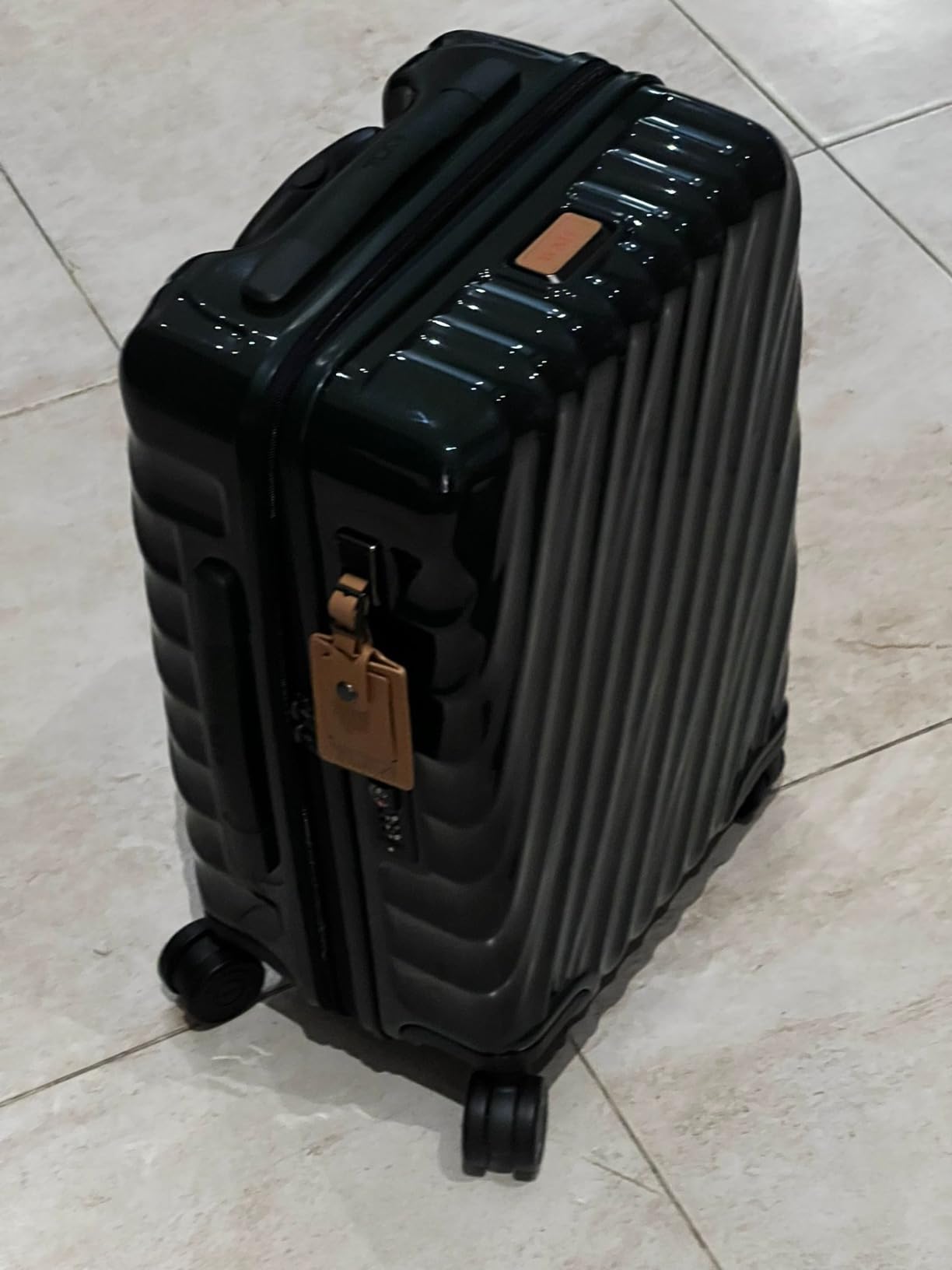 19 Degree International Expandable 4 Wheeled Carry-On - Hard Shell Suitcase - 21.8