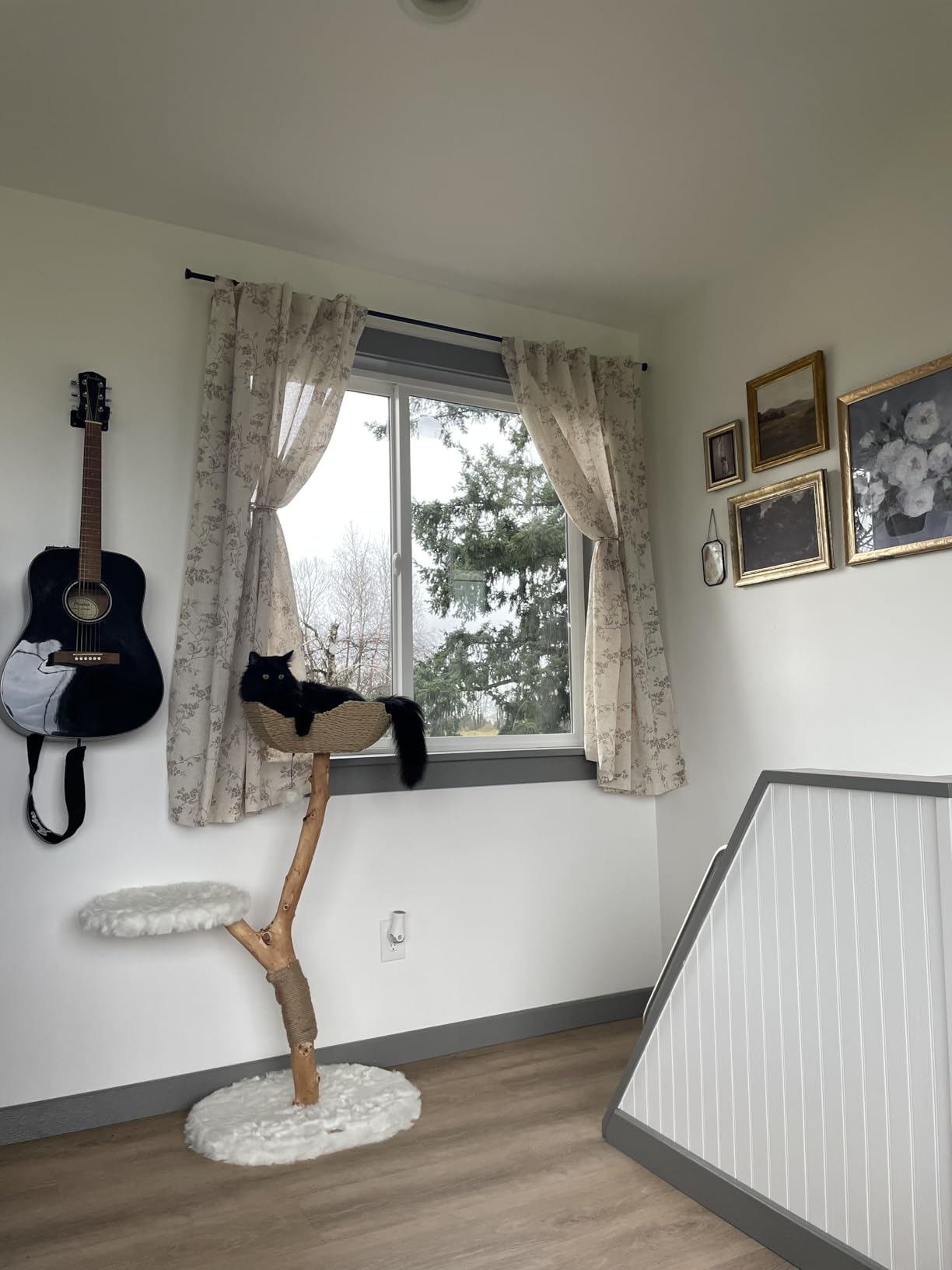 Mau Lifestyle White Uni Cat Tree, 43