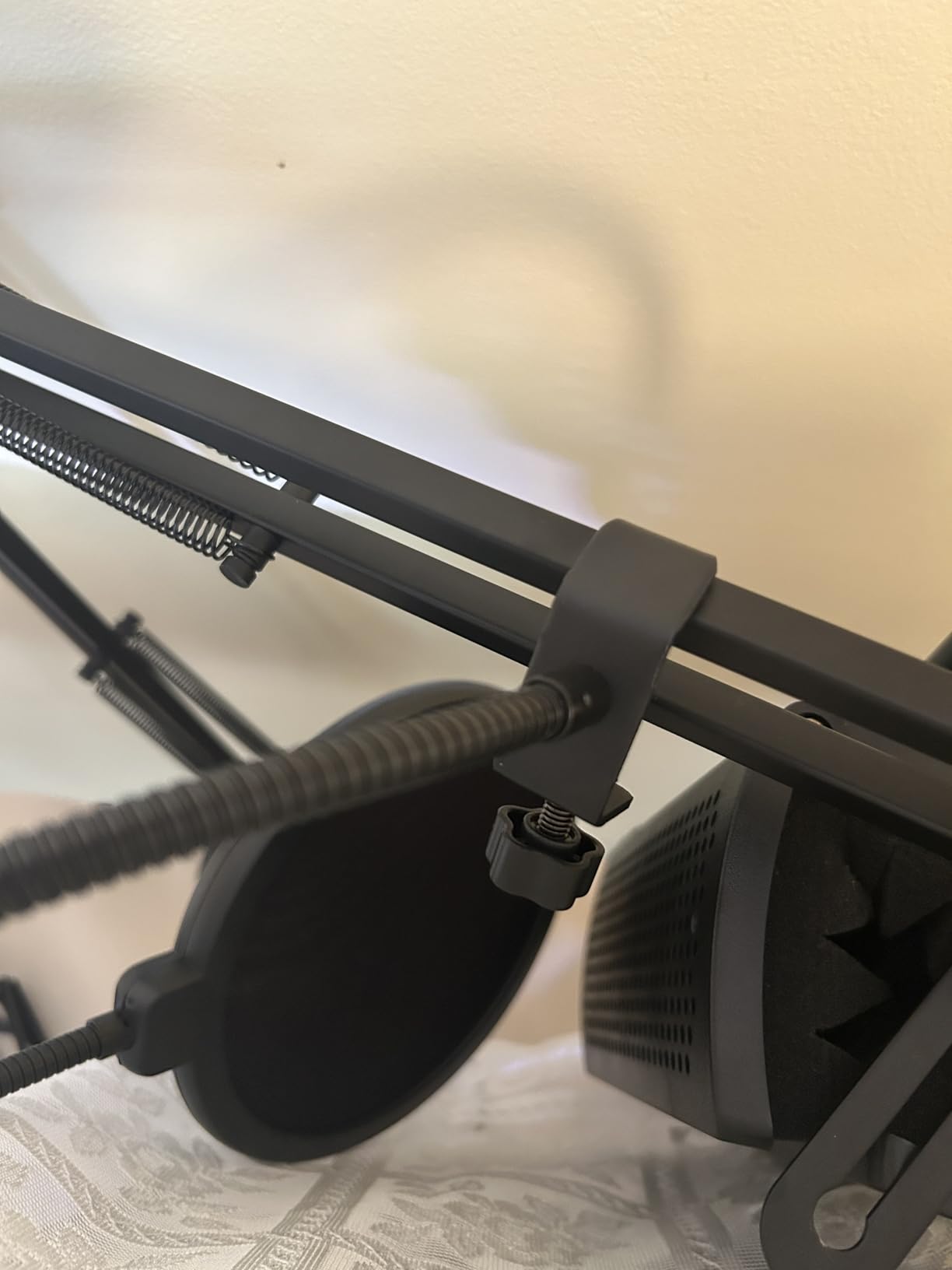 Microphone Isolation Shield with Mic Stand and Pop Filter, Foldable Sound Shield for Most Condenser Microphone Recording Equipment Studio, High Density Absorbent Foam to Filter Vocal by Frgyee customer photo 2