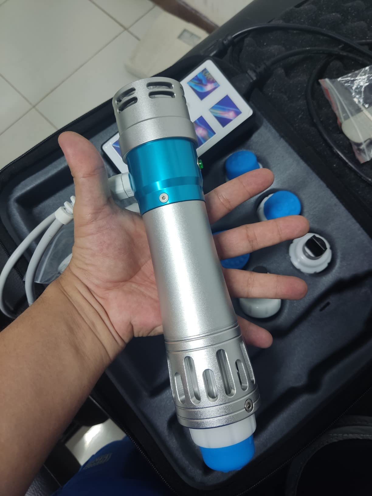 Portable 3621 Electromagnetic Shock Wave Therapy Machine Pain Relief Body Relax Massager customer photo 2