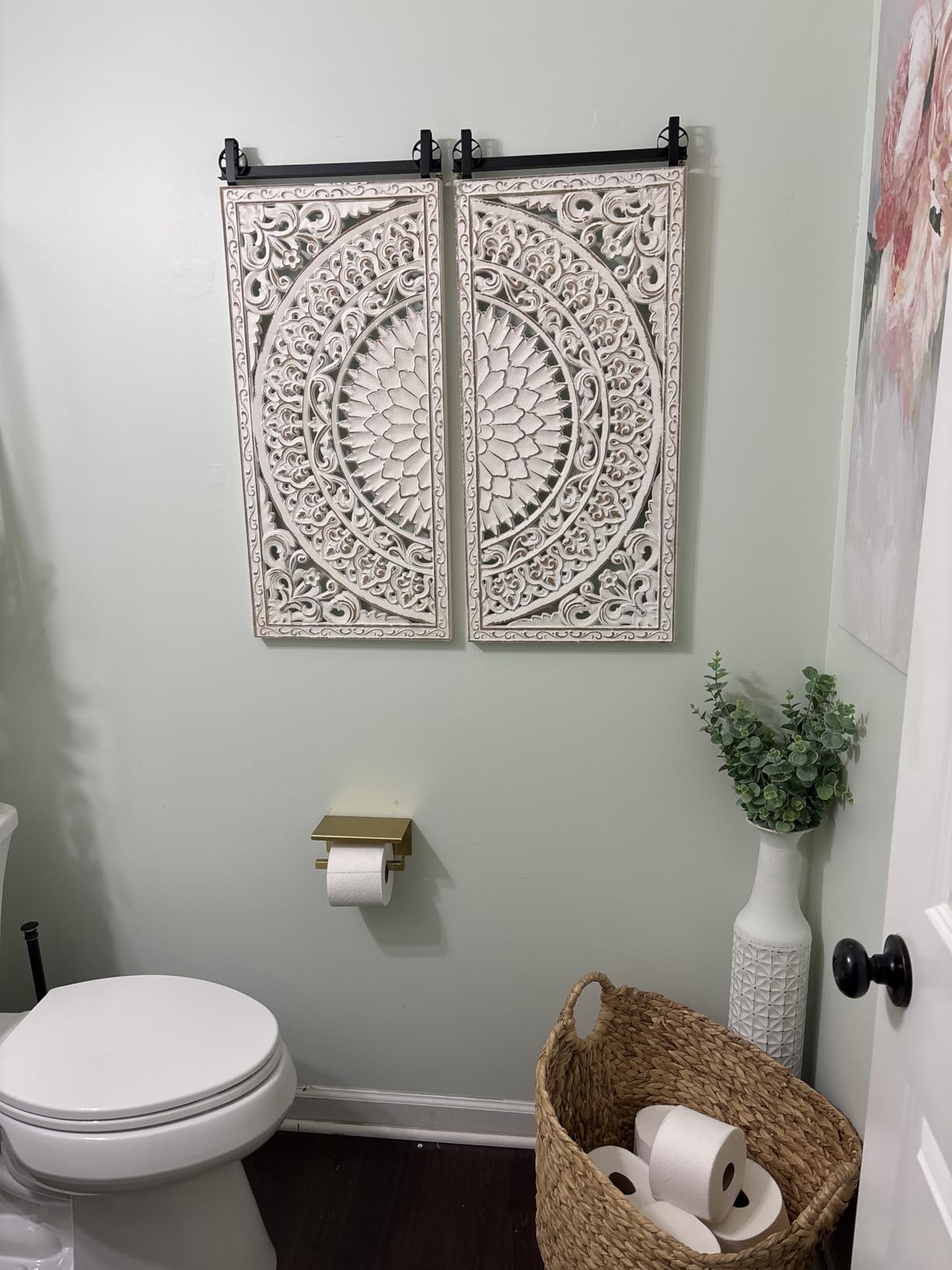 LuxenHome Carved Wood Wall Art, 33