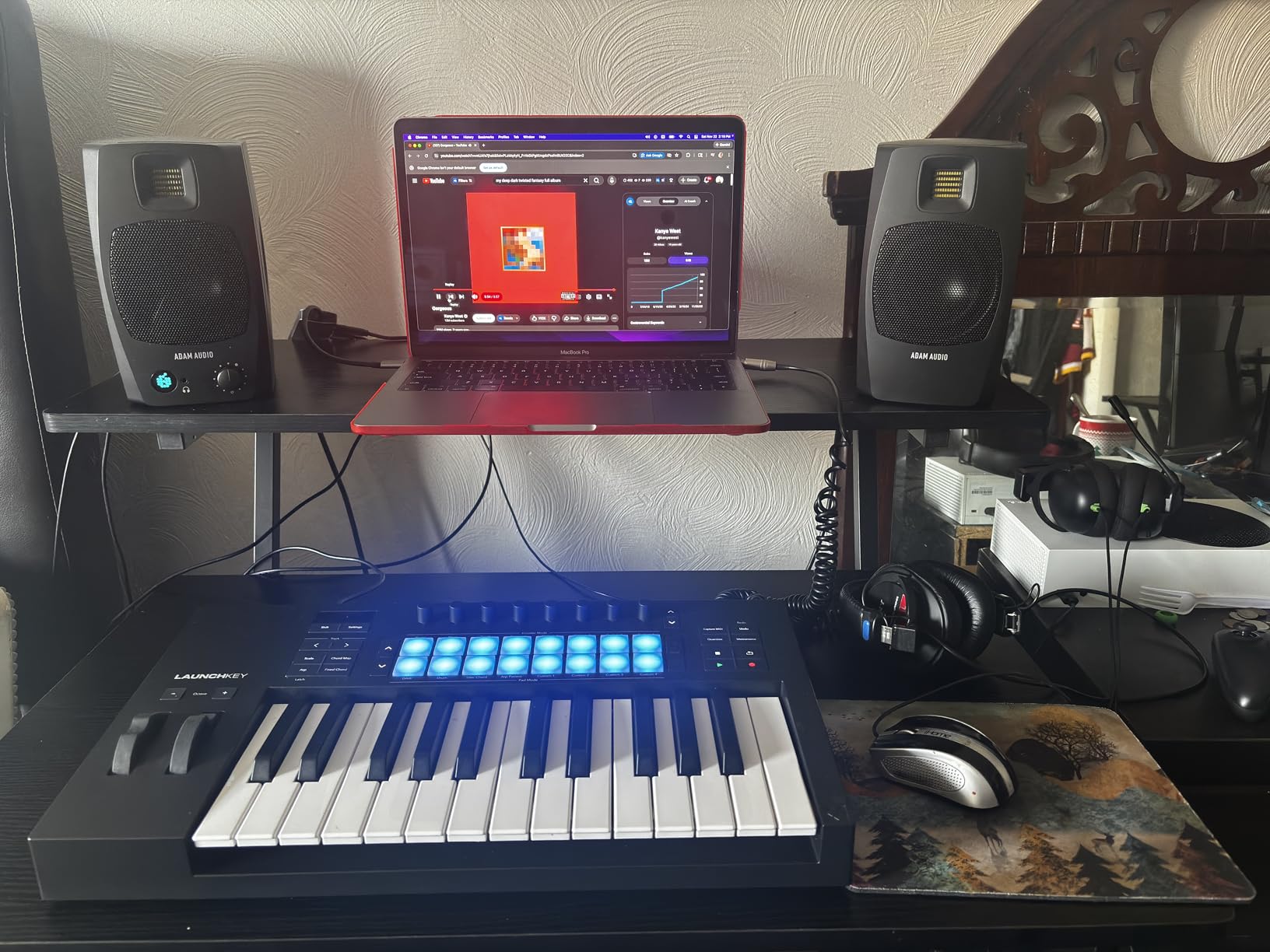 Monoprice Recording Studio Desk - with Raised Platform and Keyboard Tray, Black - Stage Right customer photo 2